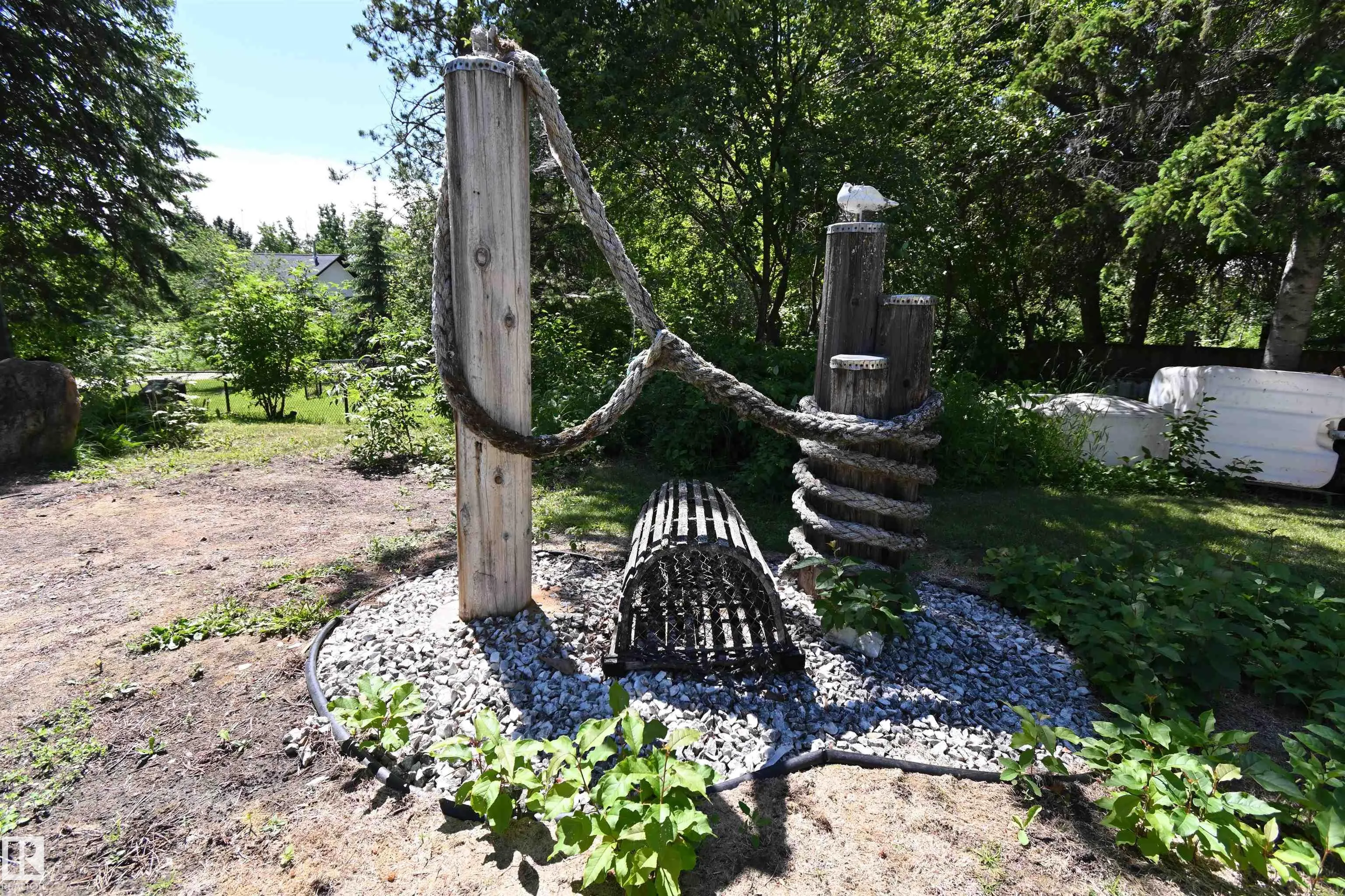 4521 LAKESHORE Road