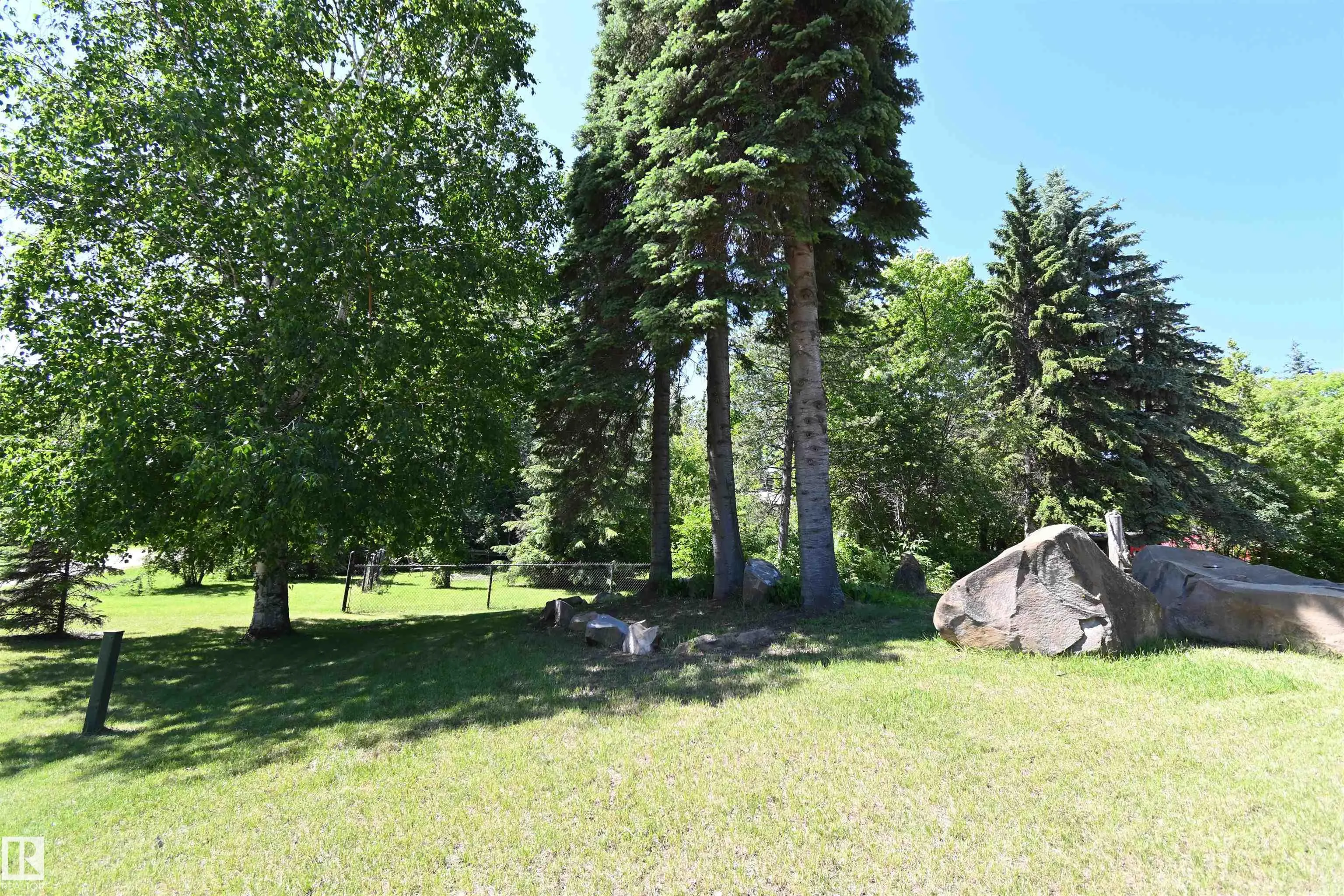 4521 LAKESHORE Road