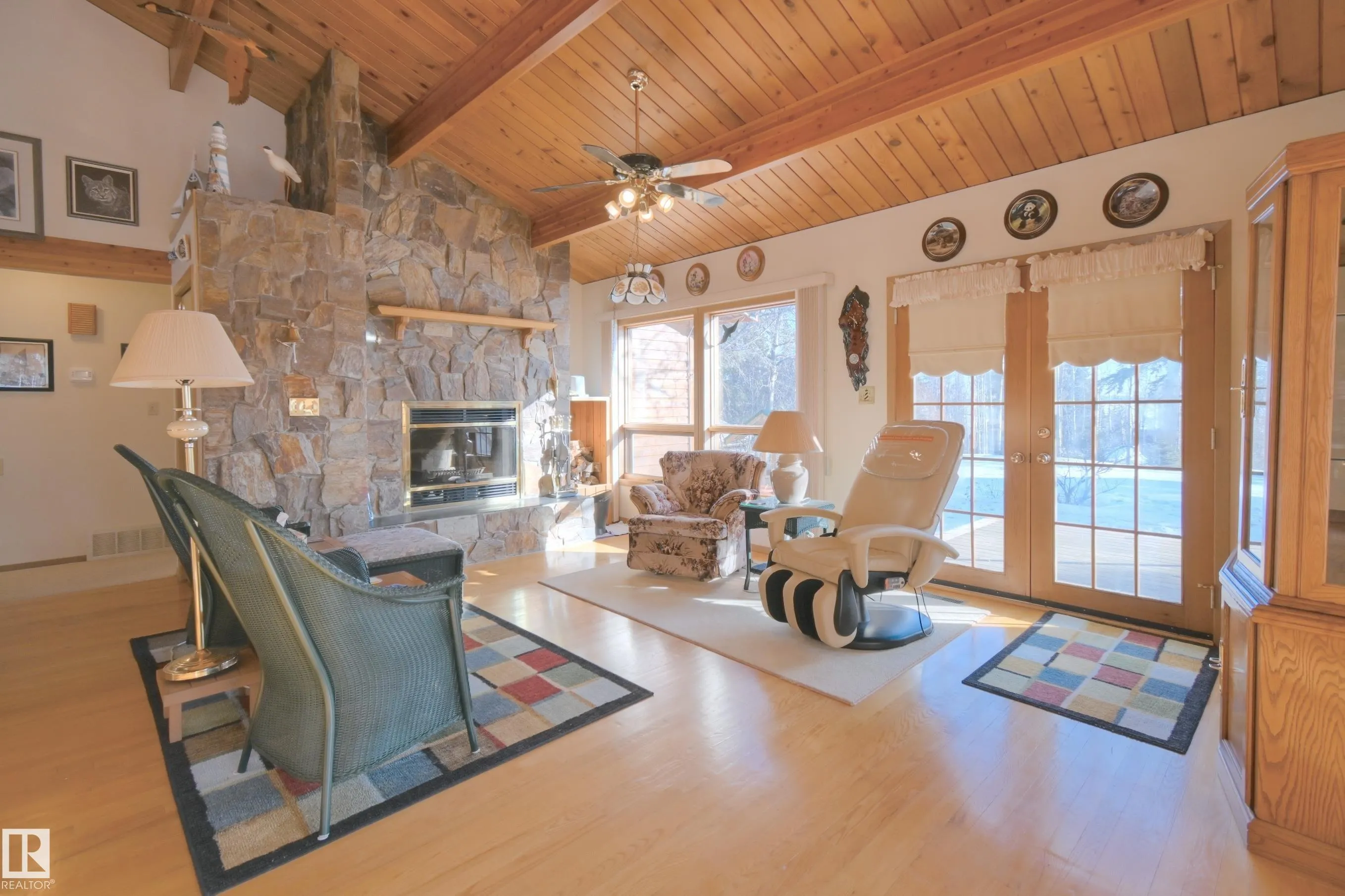 4521 LAKESHORE Road