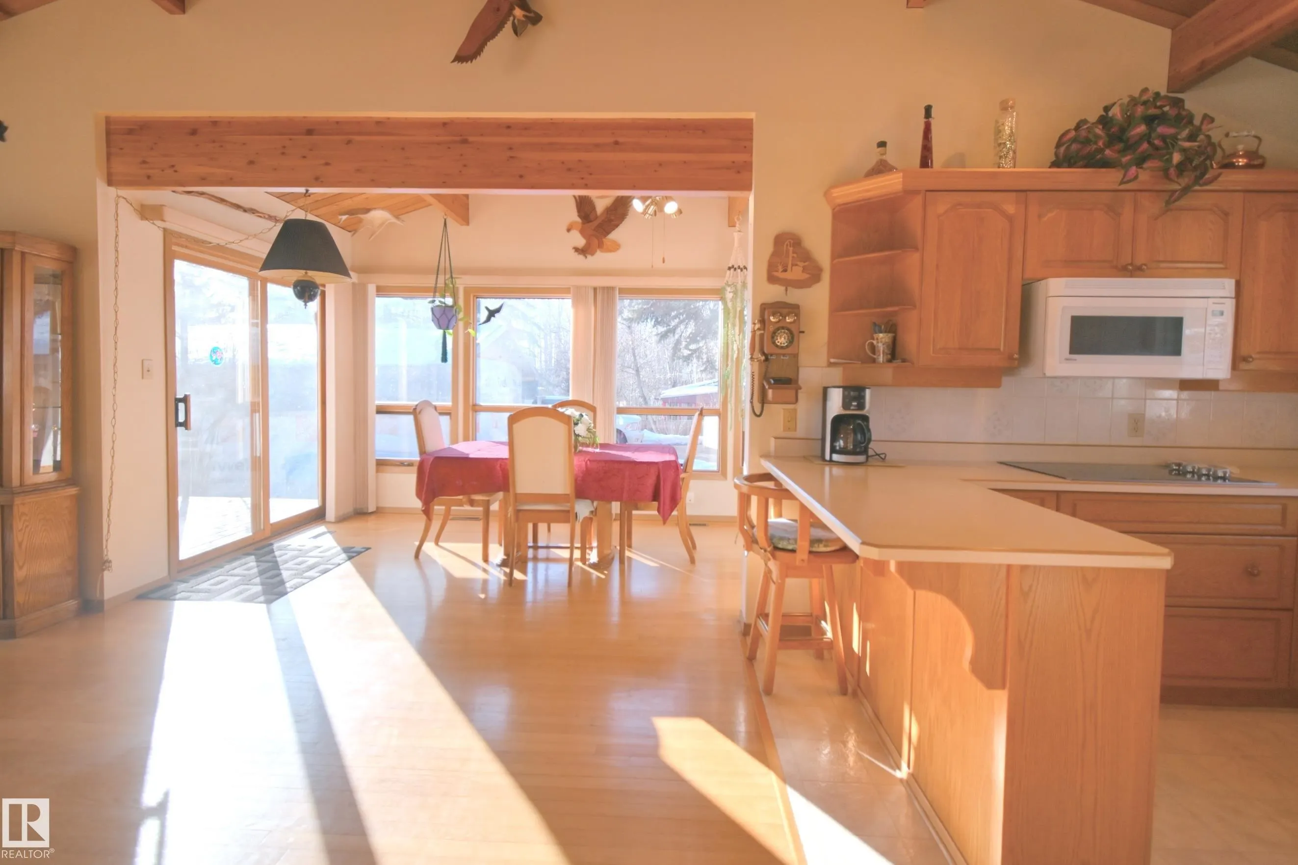 4521 LAKESHORE Road