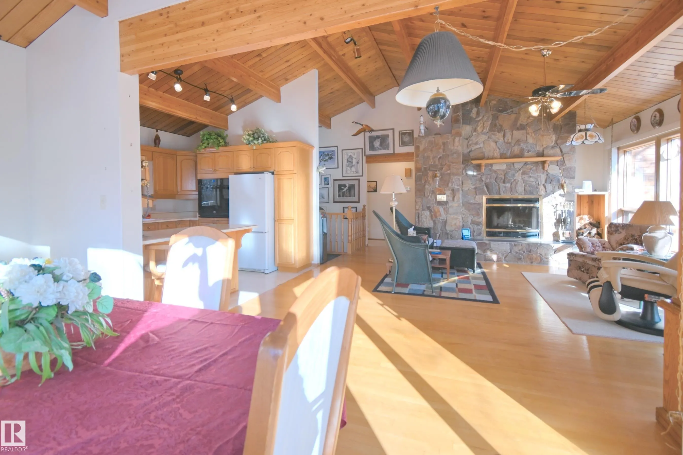 4521 LAKESHORE Road