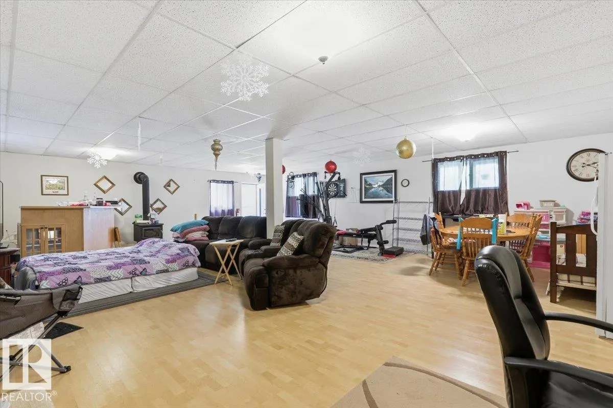 453041 HWY 771