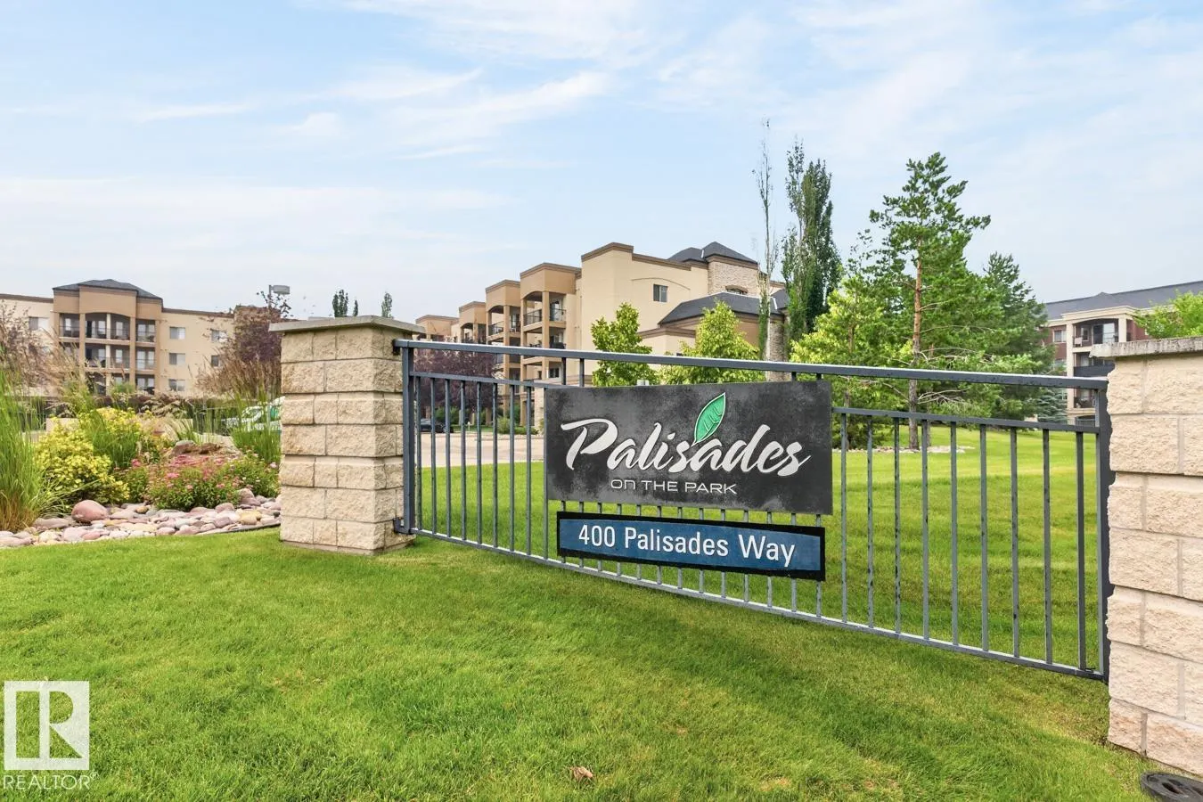 400 PALISADES Way