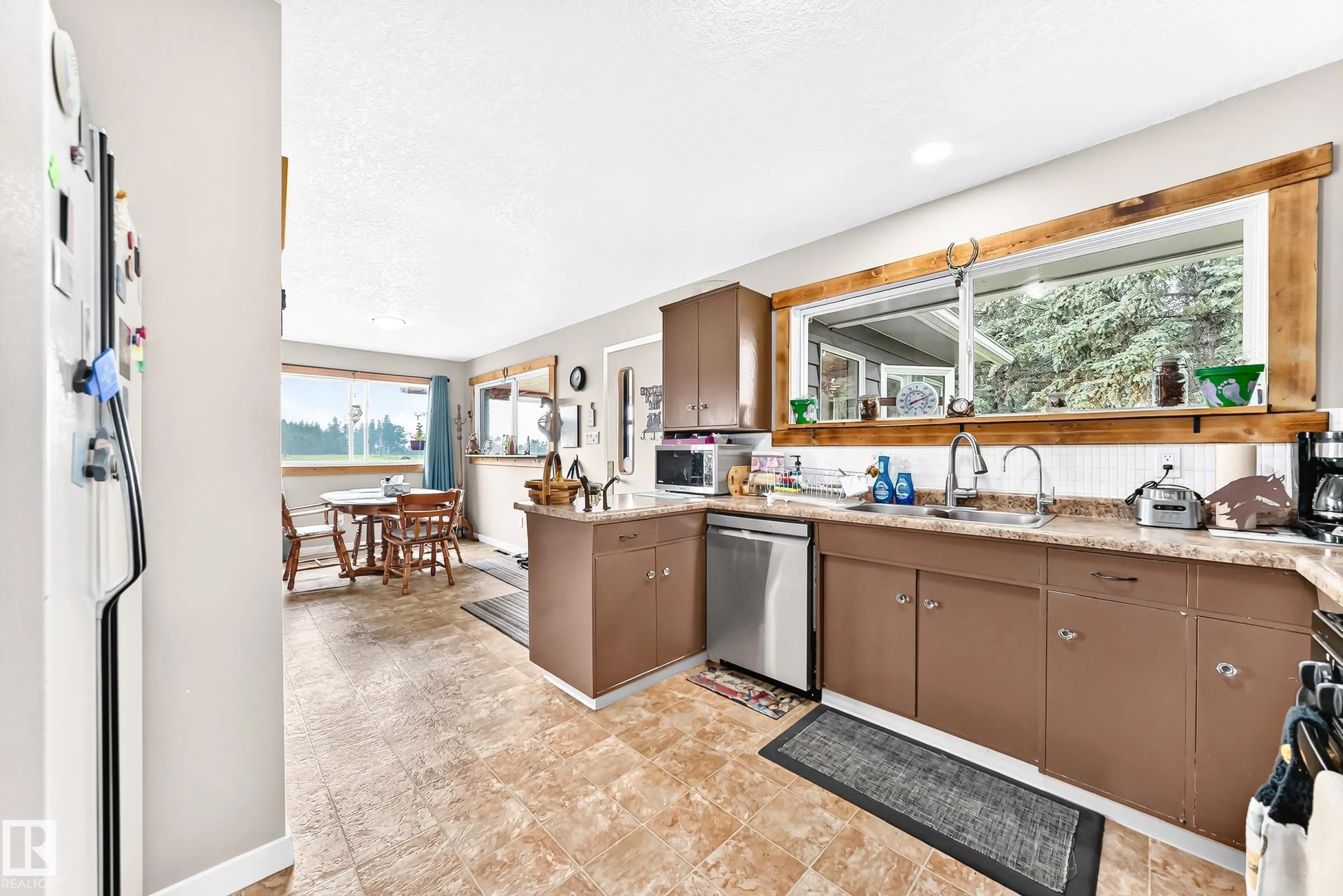 6502 TWP ROAD 540