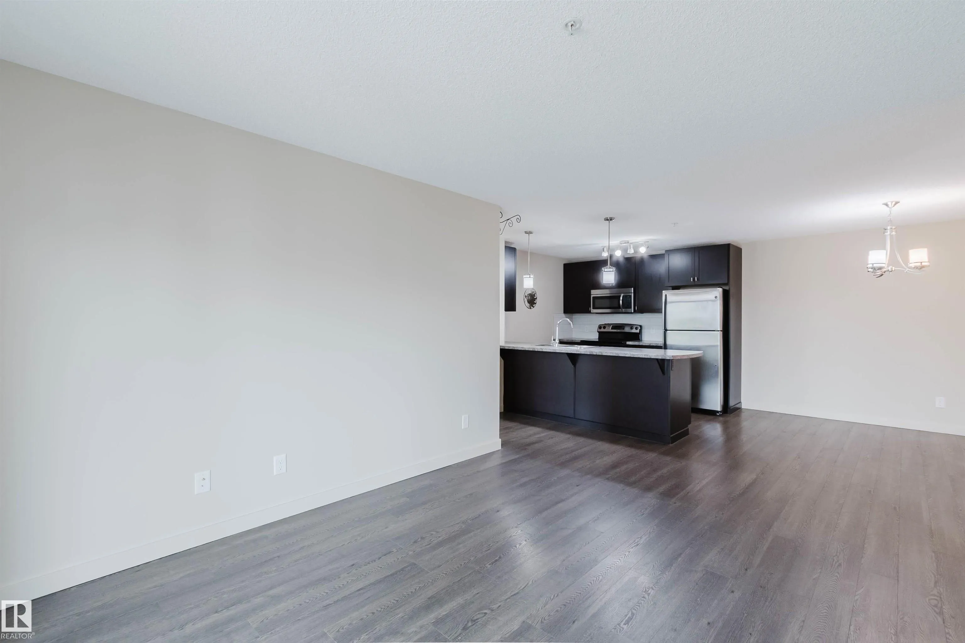 6084 STANTON Drive