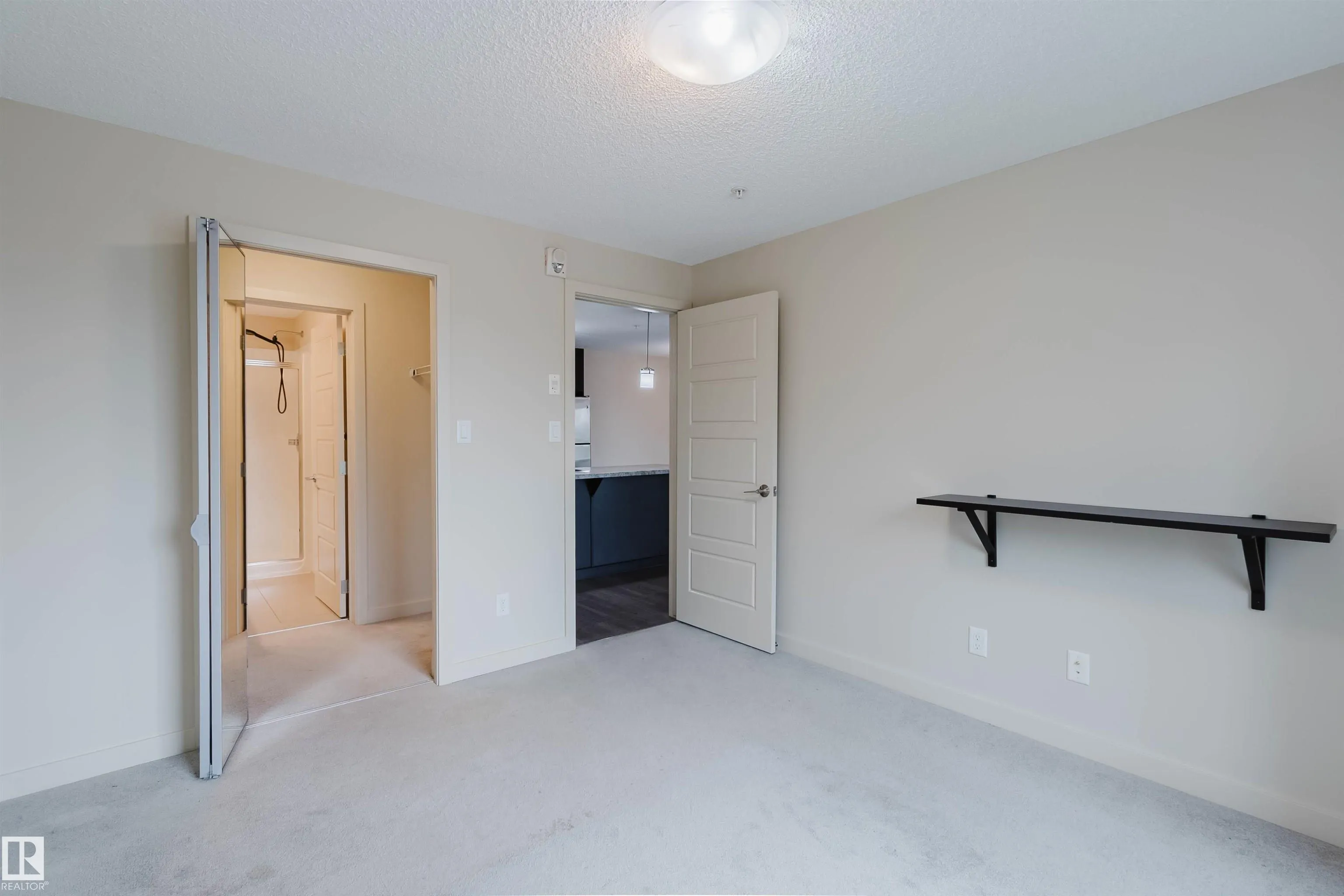 6084 STANTON Drive