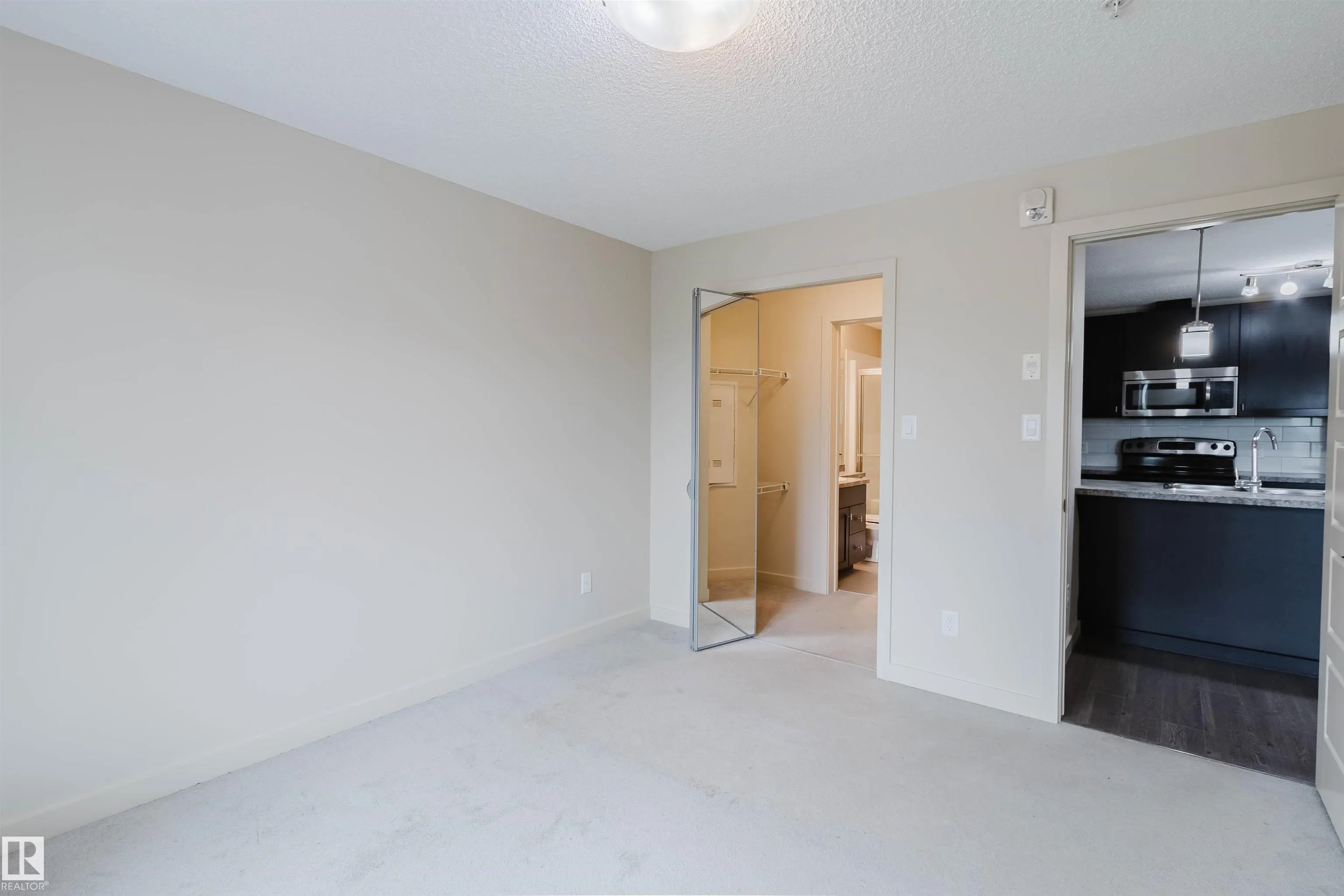 6084 STANTON Drive
