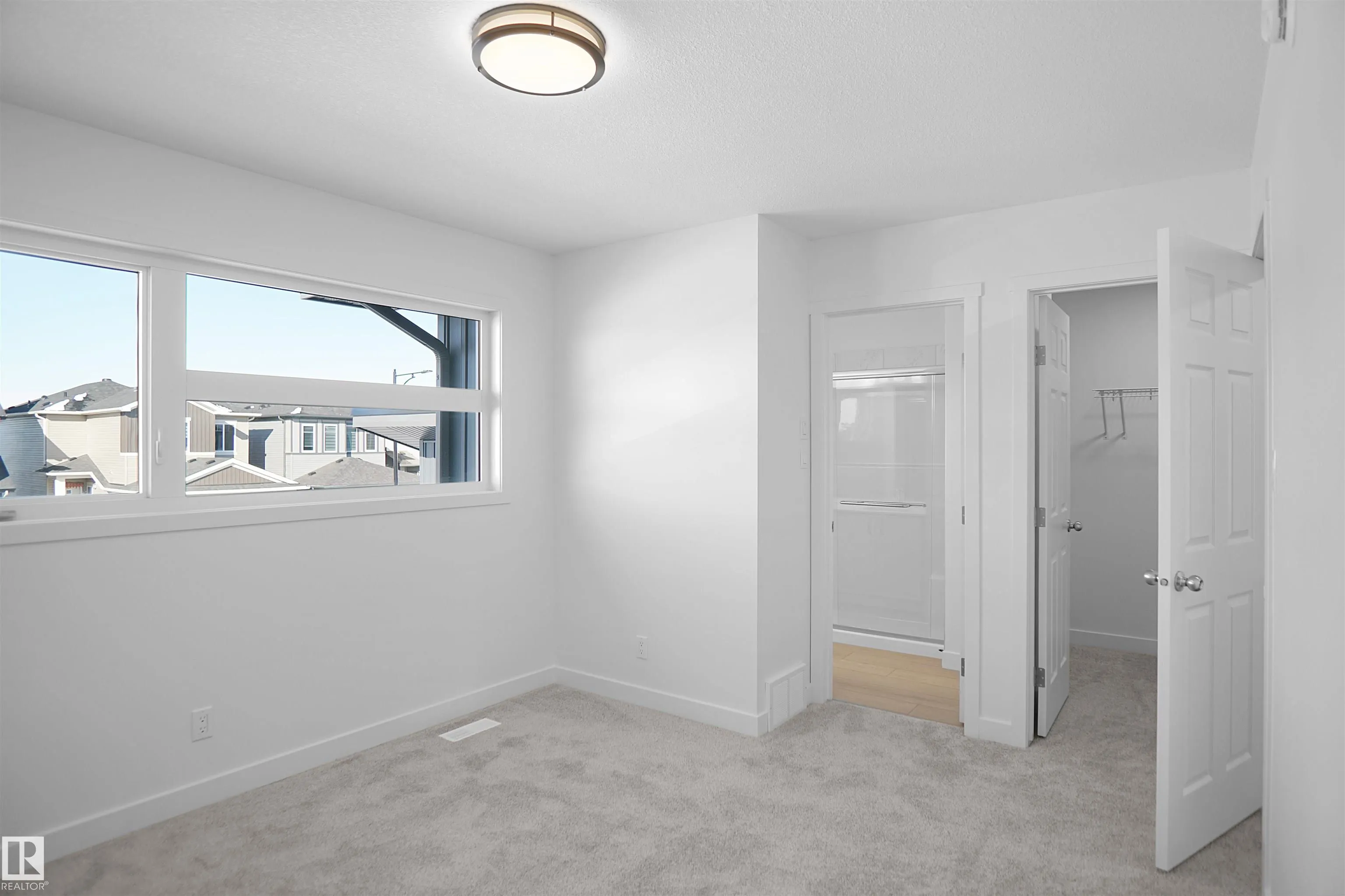 8893 Carson Way