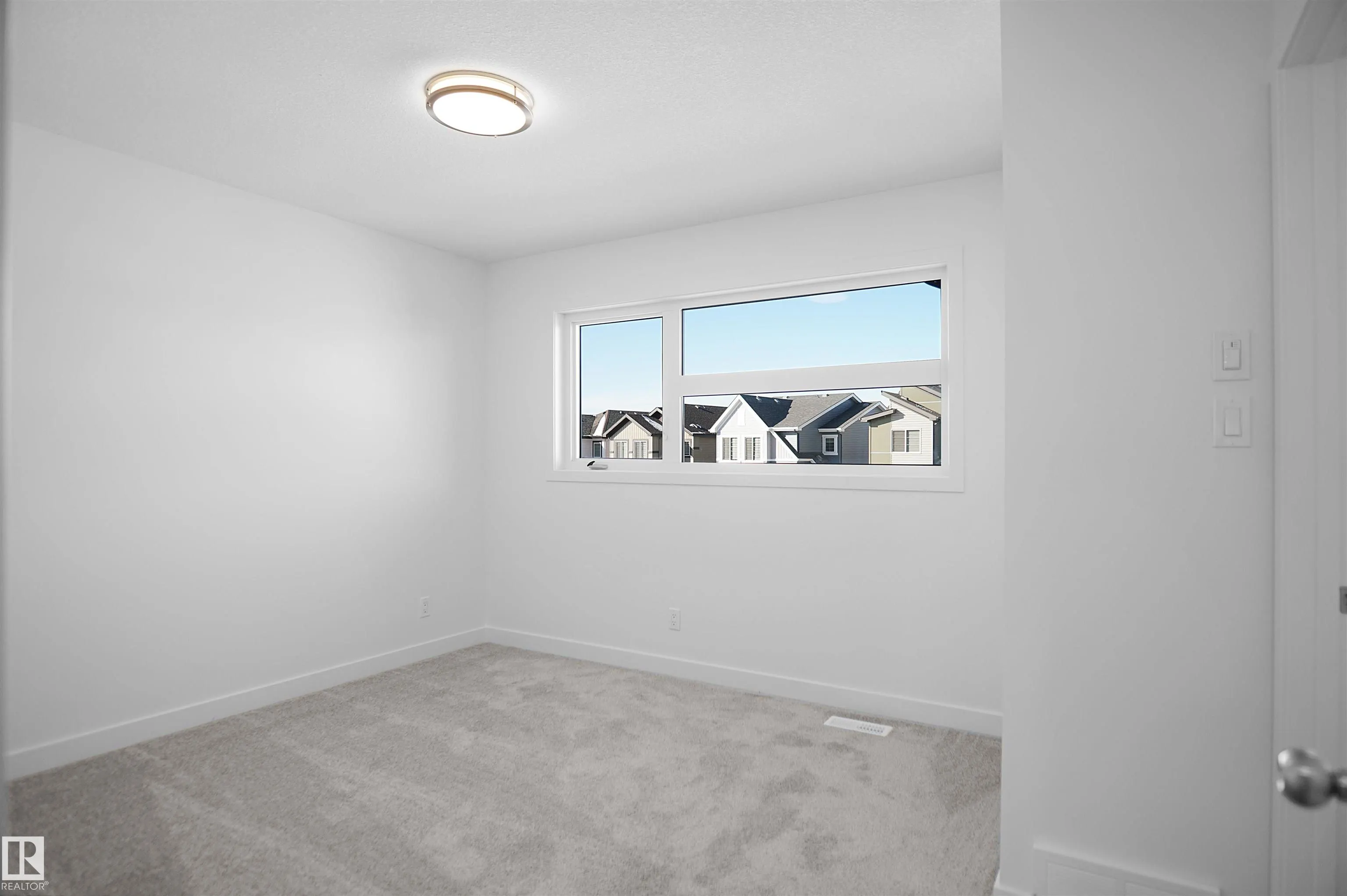 8893 Carson Way