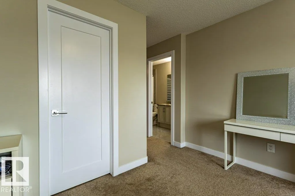 9372 Cooper Bend