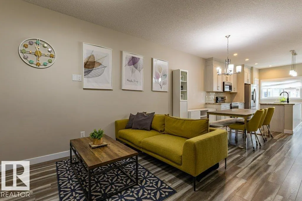 9372 Cooper Bend