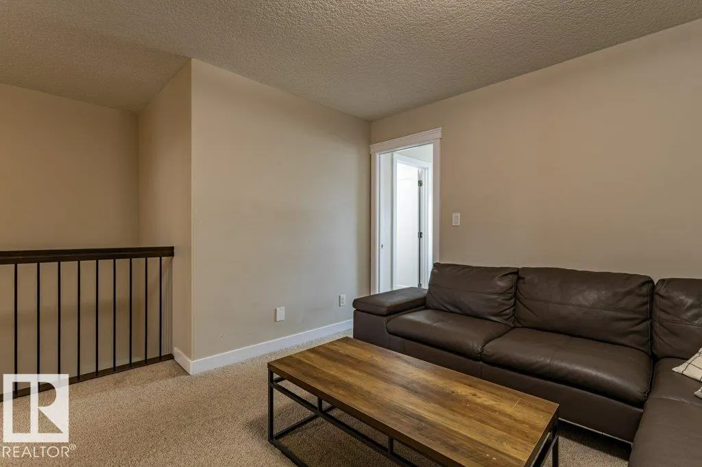 9372 Cooper Bend