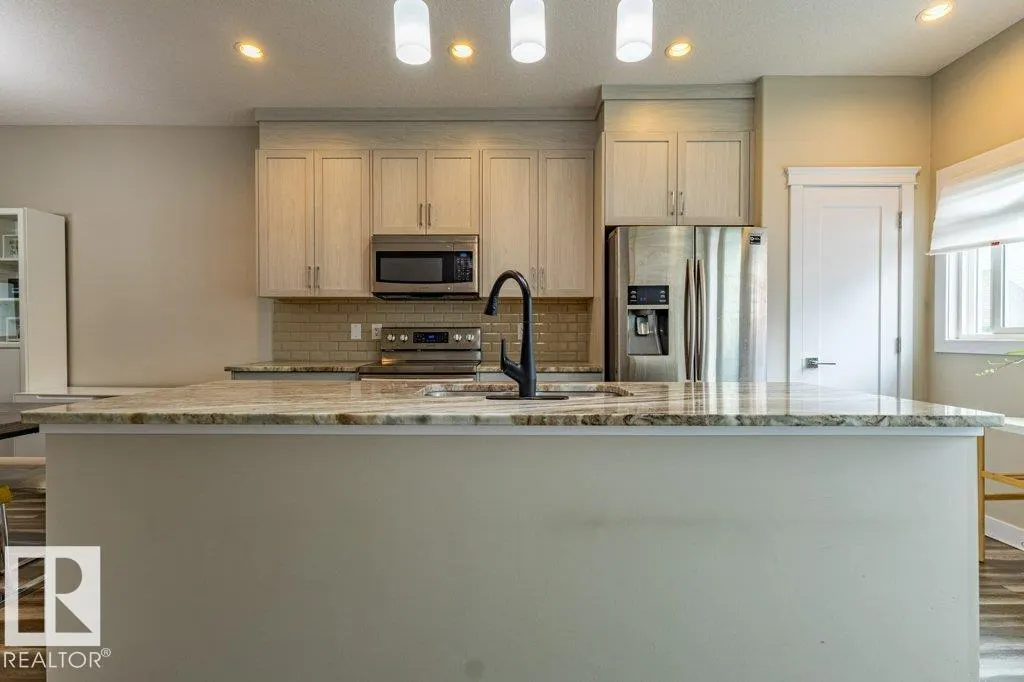 9372 Cooper Bend