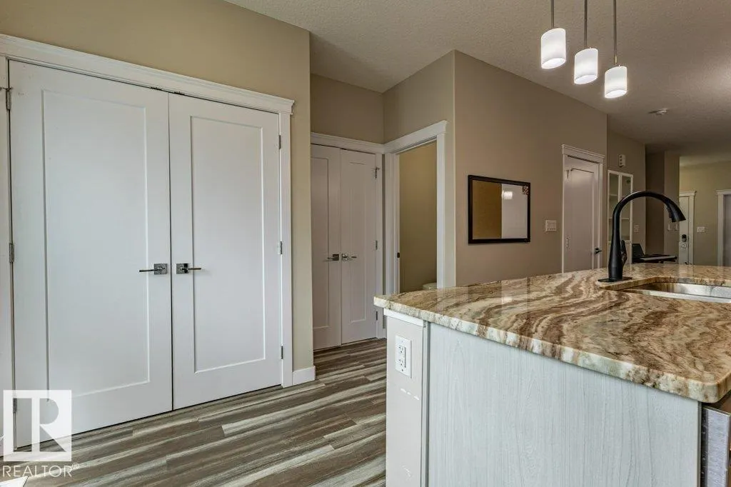 9372 Cooper Bend