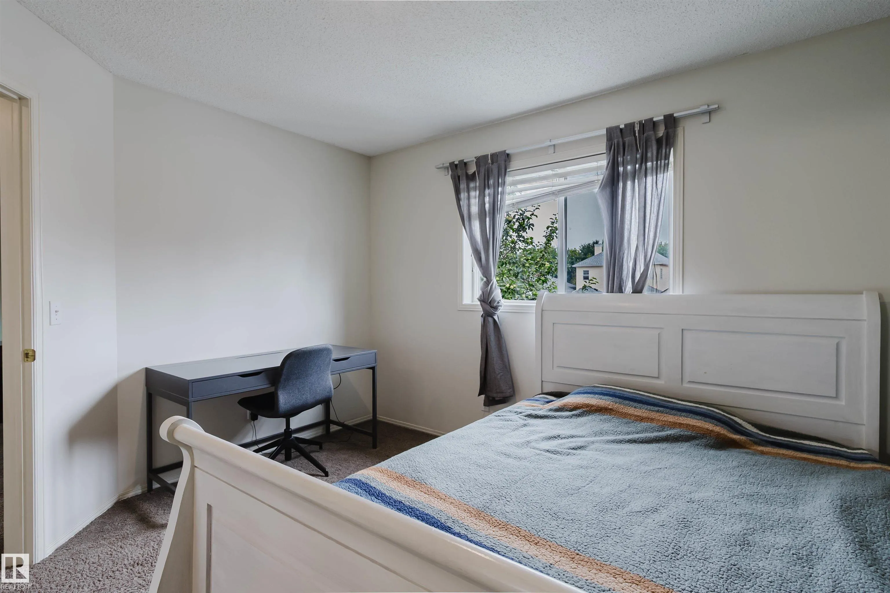 1694 TOMPKINS Wynd