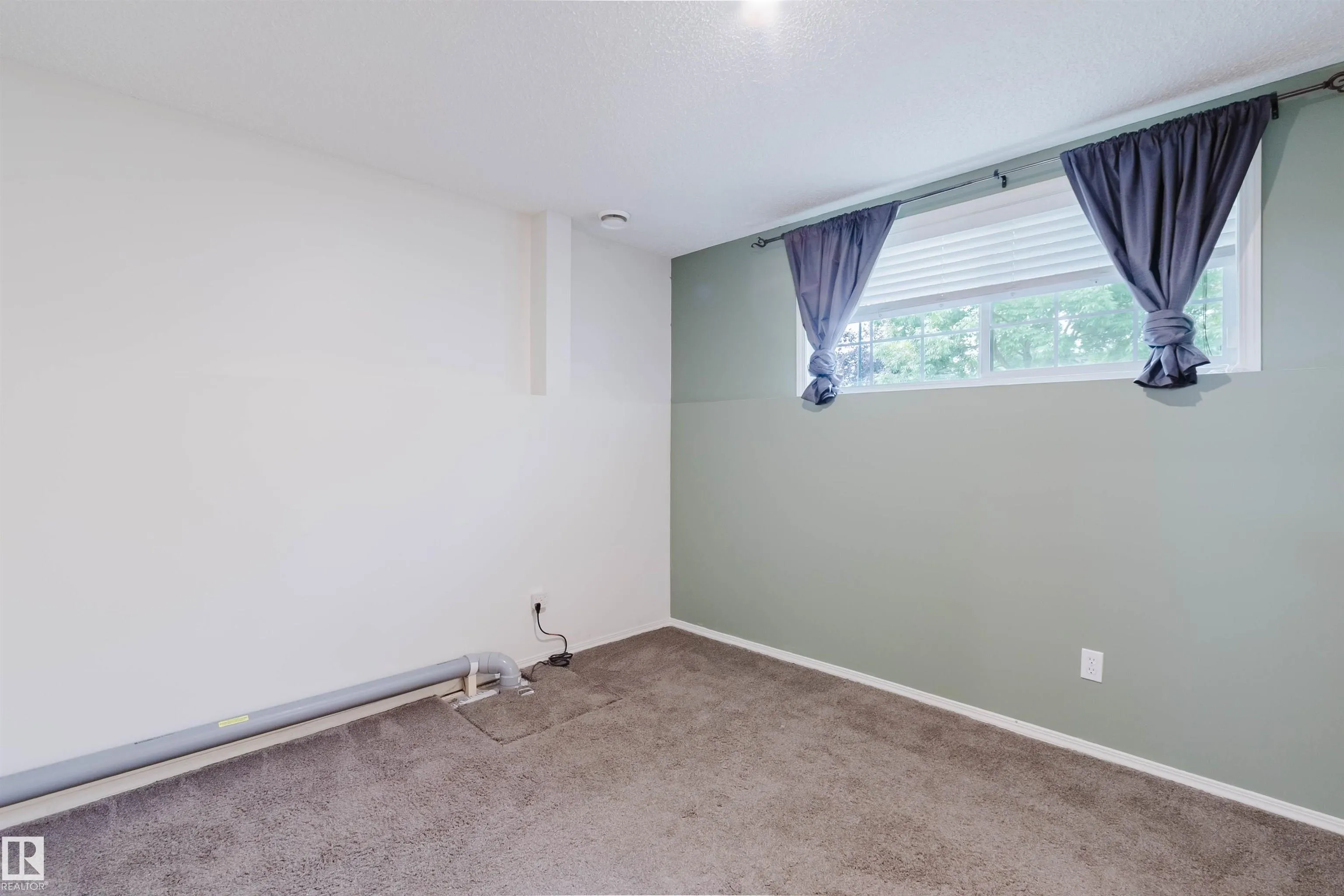 1694 TOMPKINS Wynd
