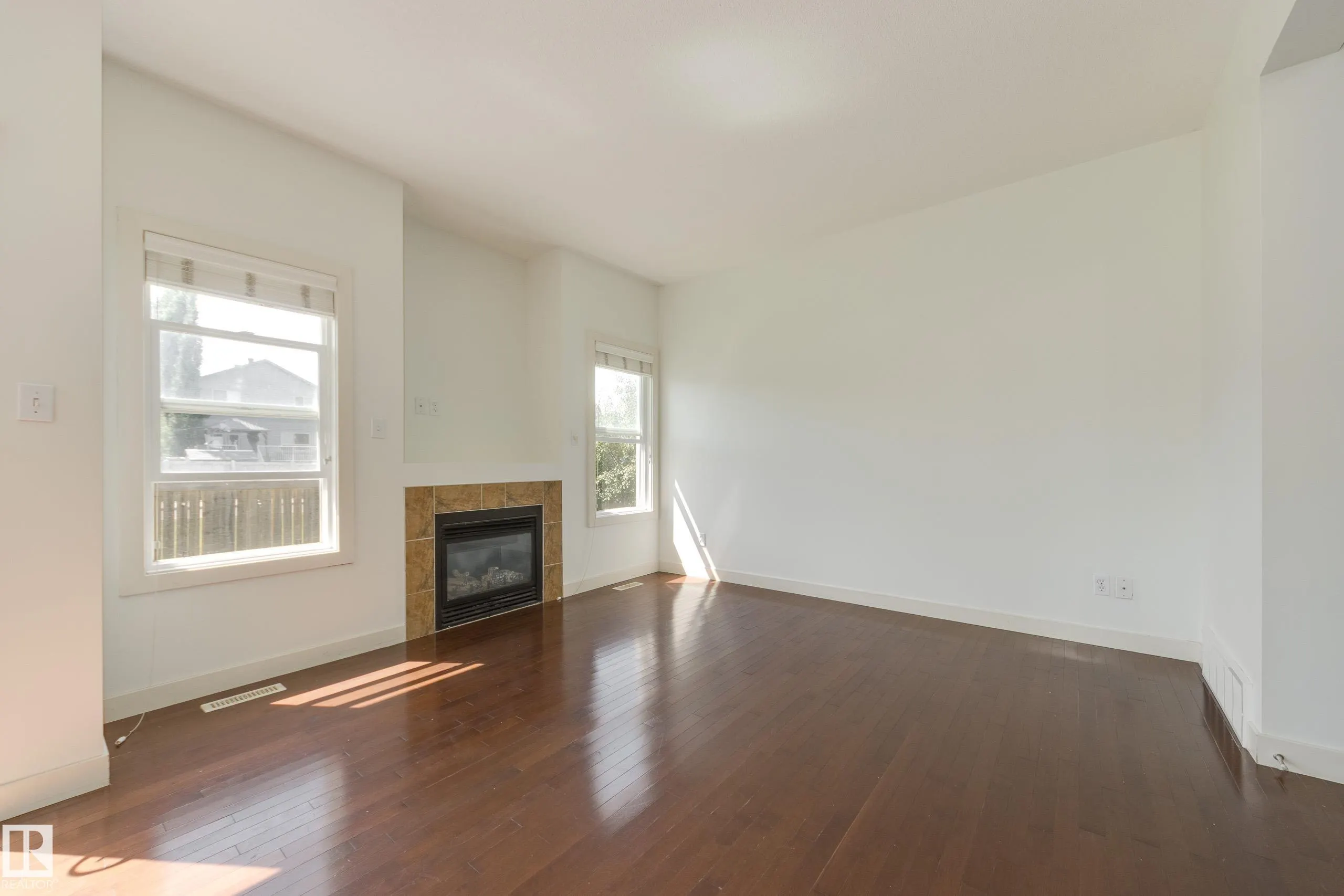 101 SANDSTONE Estates