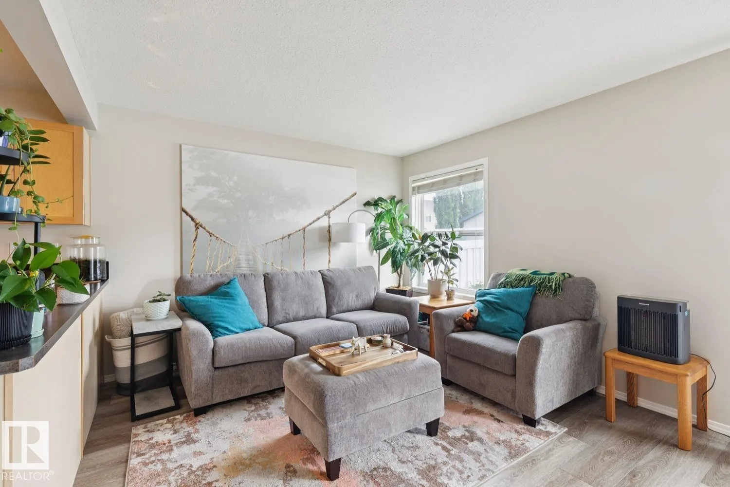 230 EDWARDS Drive