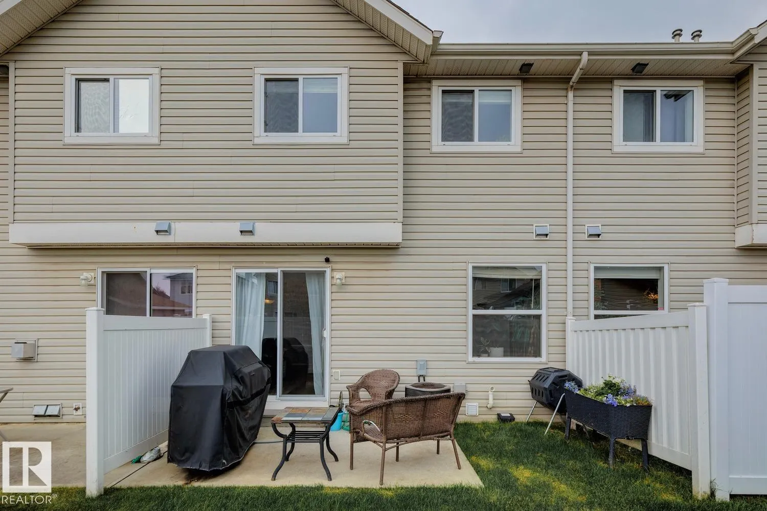 230 EDWARDS Drive