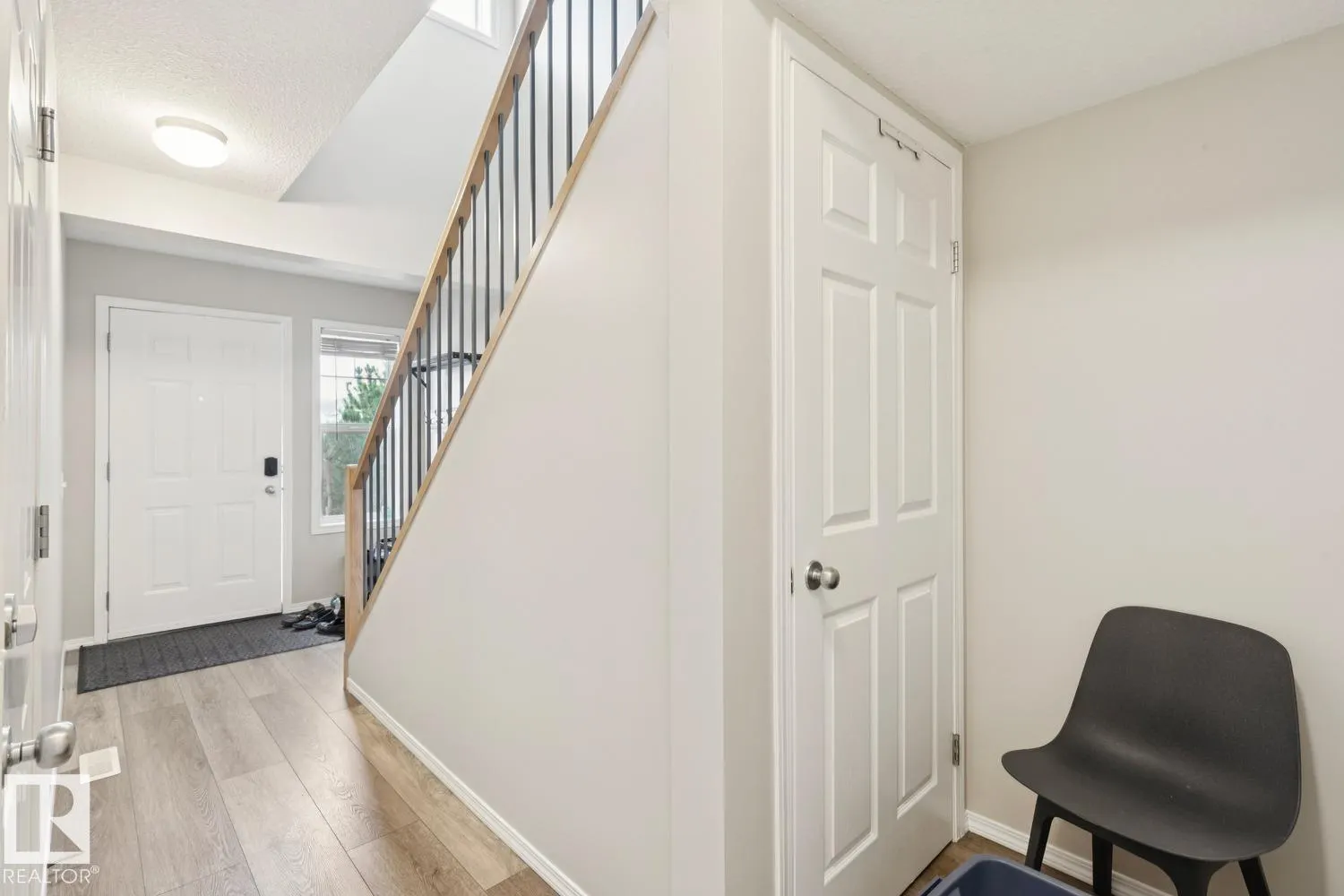230 EDWARDS Drive