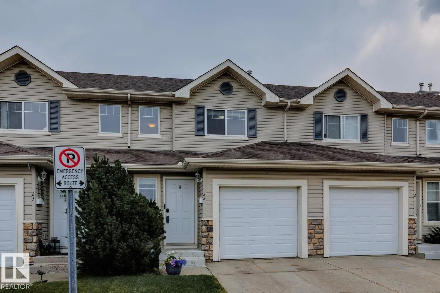 230 EDWARDS Drive