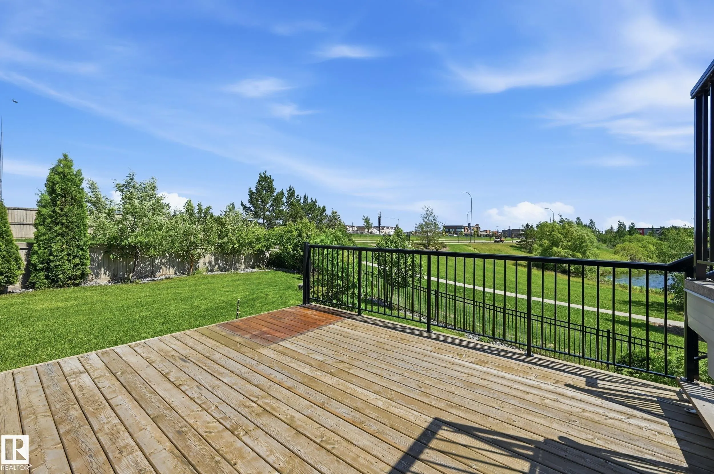 1590 Chapman Way