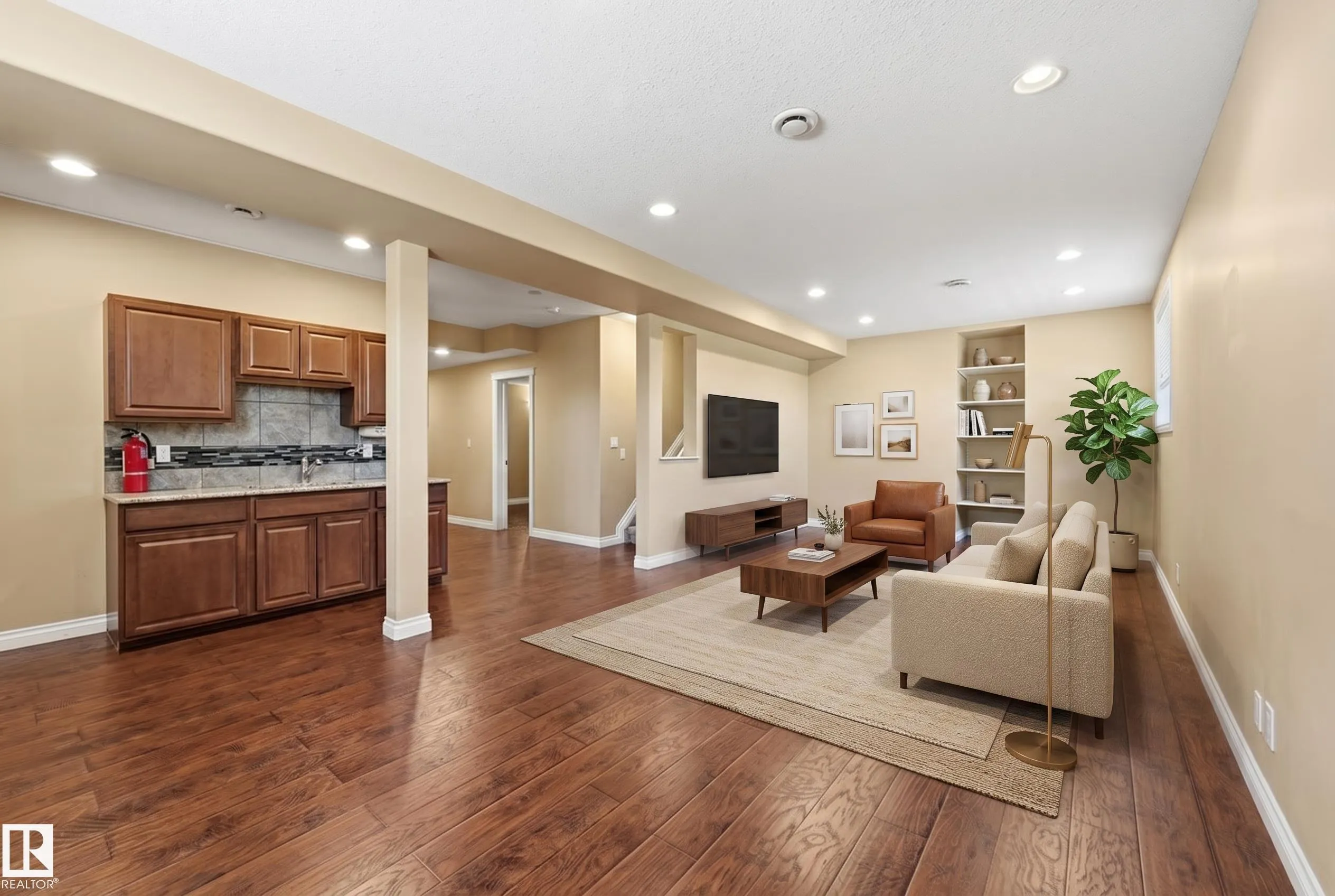 1590 Chapman Way