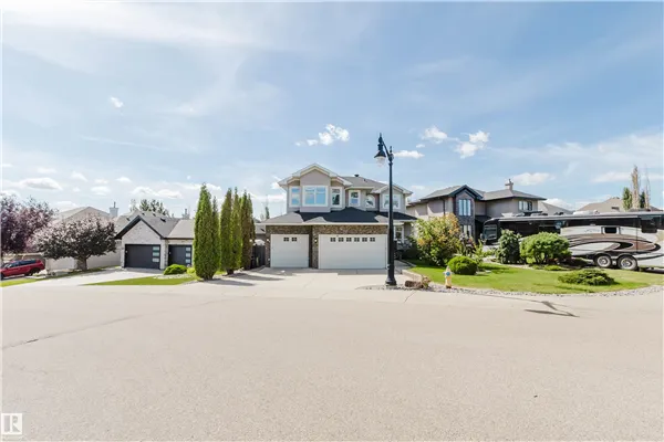 3412 MACNEIL Link