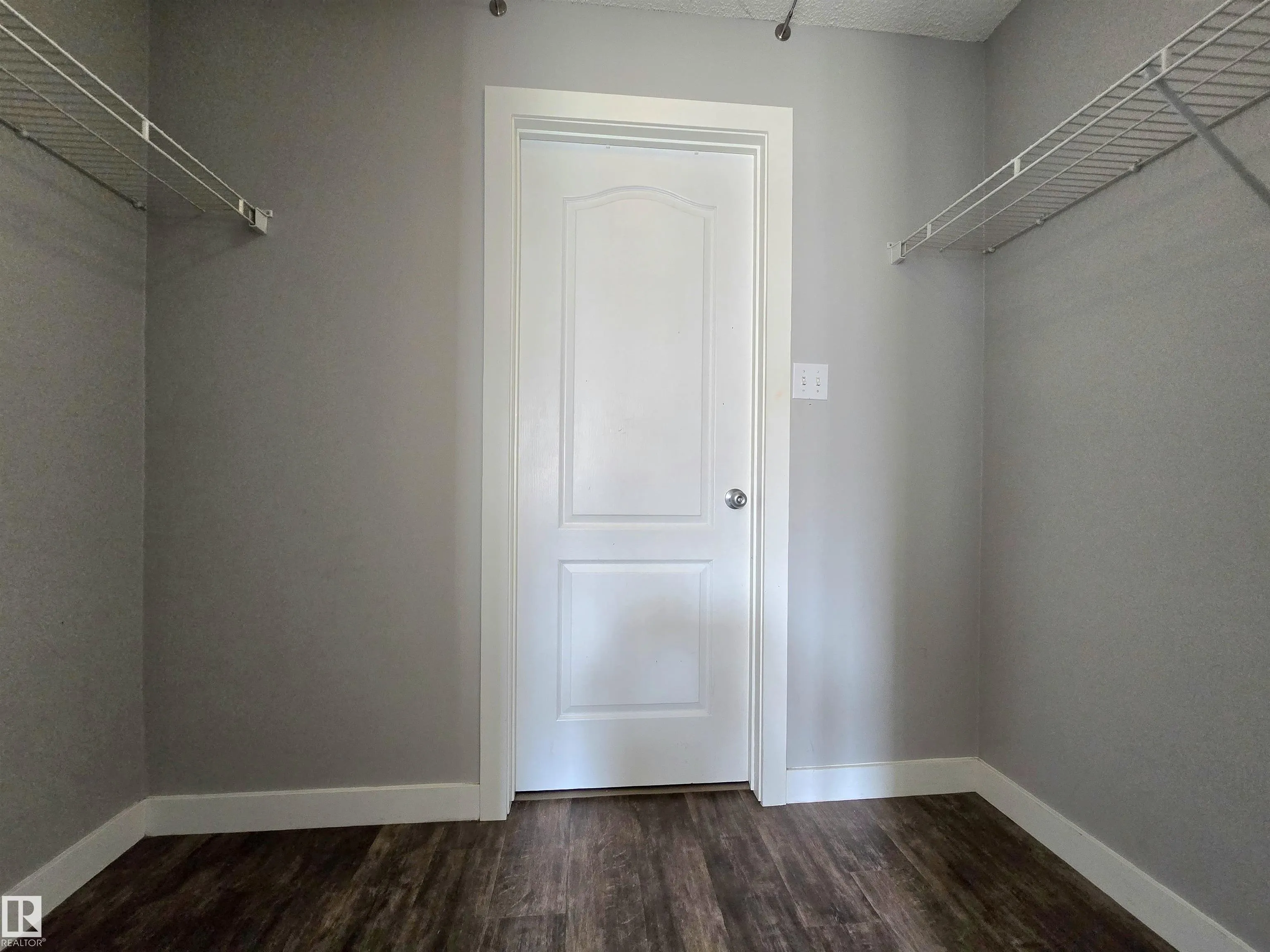 155 EDWARDS Drive