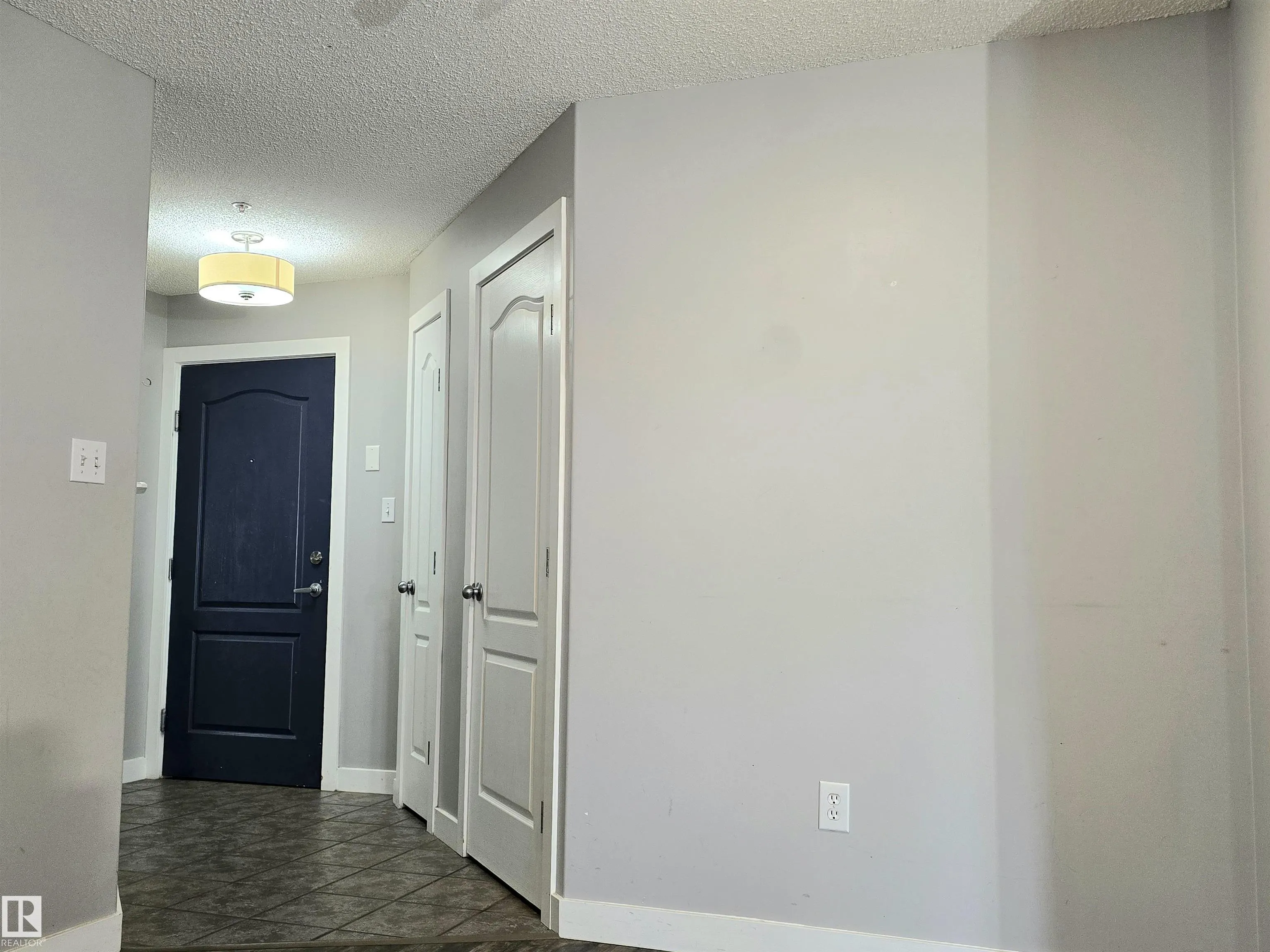 155 EDWARDS Drive