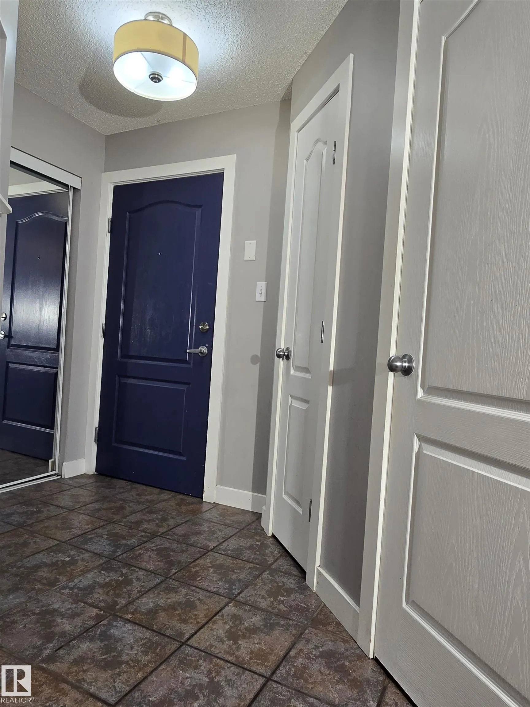 155 EDWARDS Drive