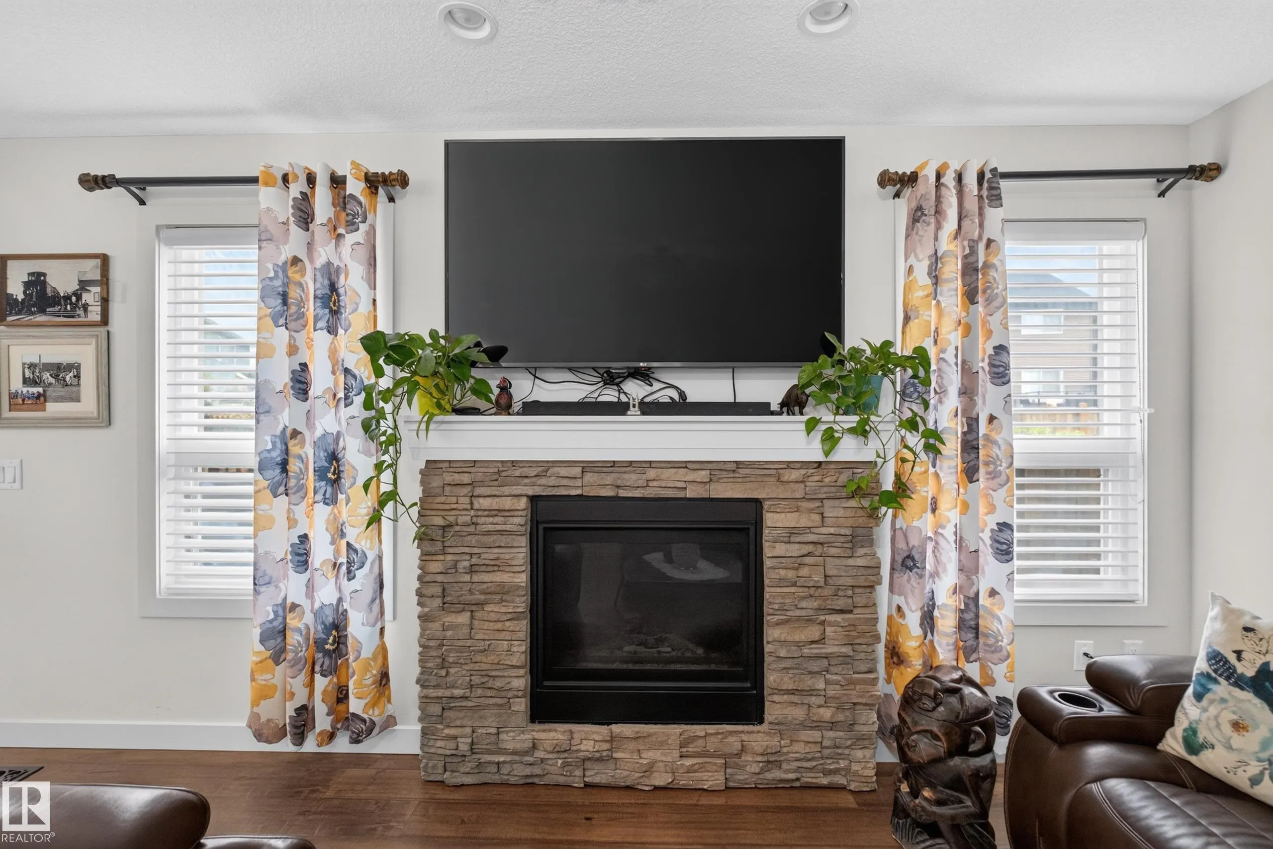 1122 ALLENDALE Crescent