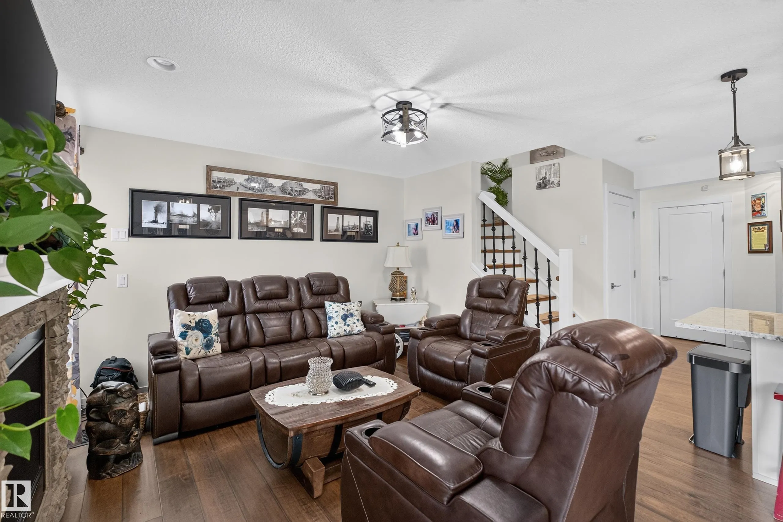 1122 ALLENDALE Crescent