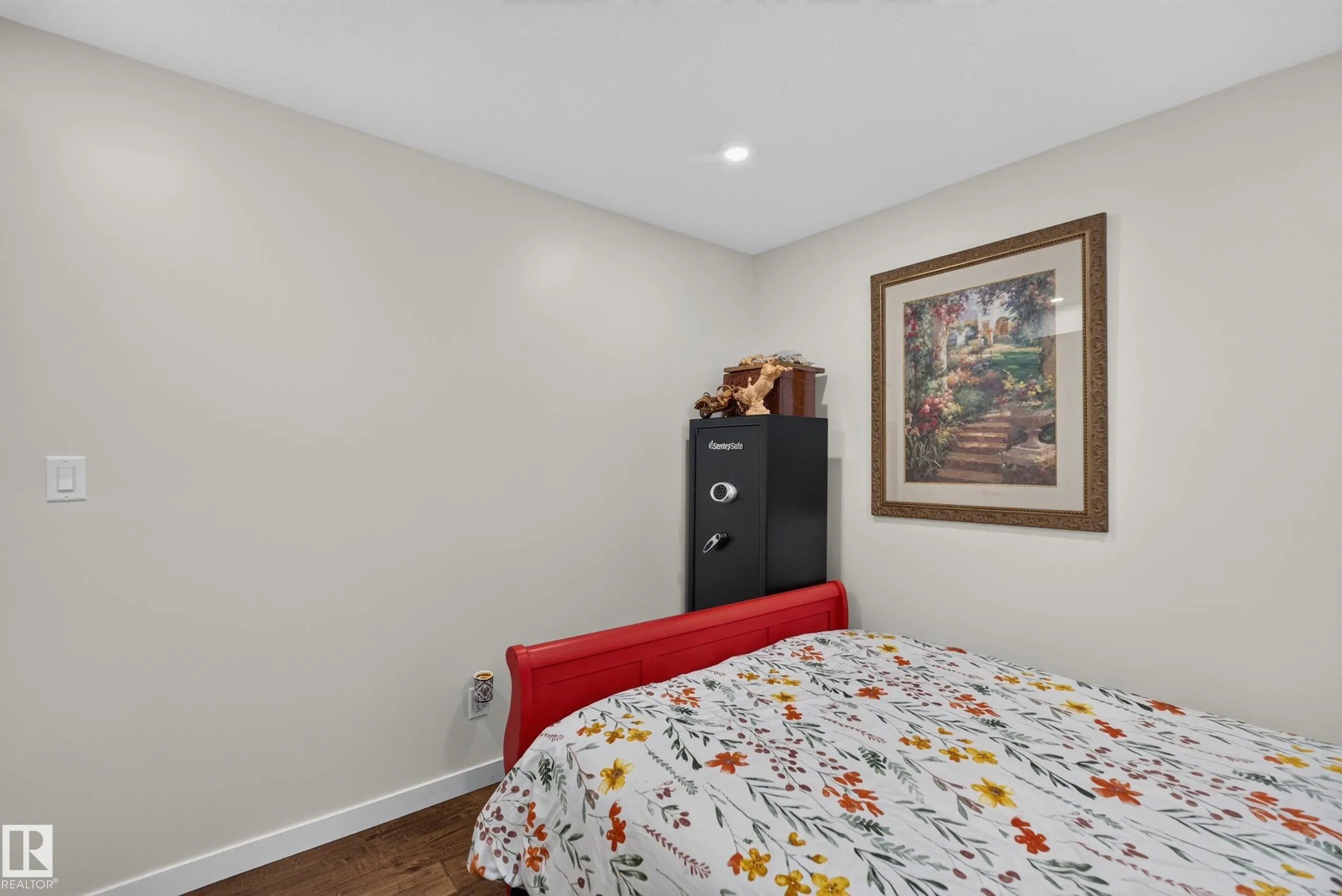 1122 ALLENDALE Crescent