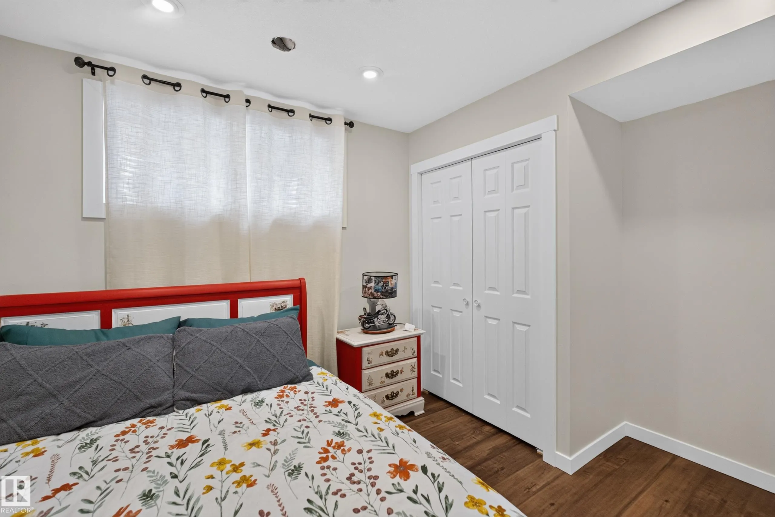 1122 ALLENDALE Crescent