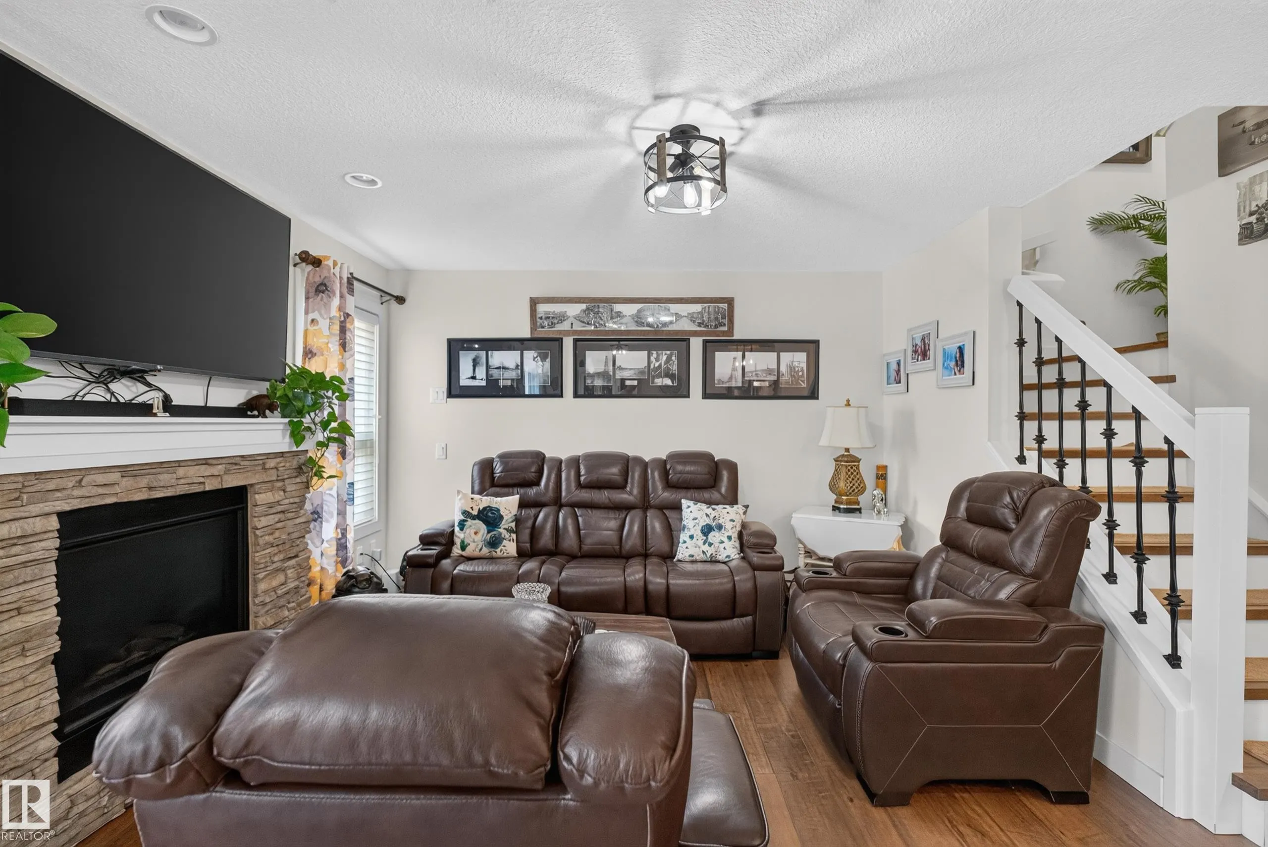 1122 ALLENDALE Crescent
