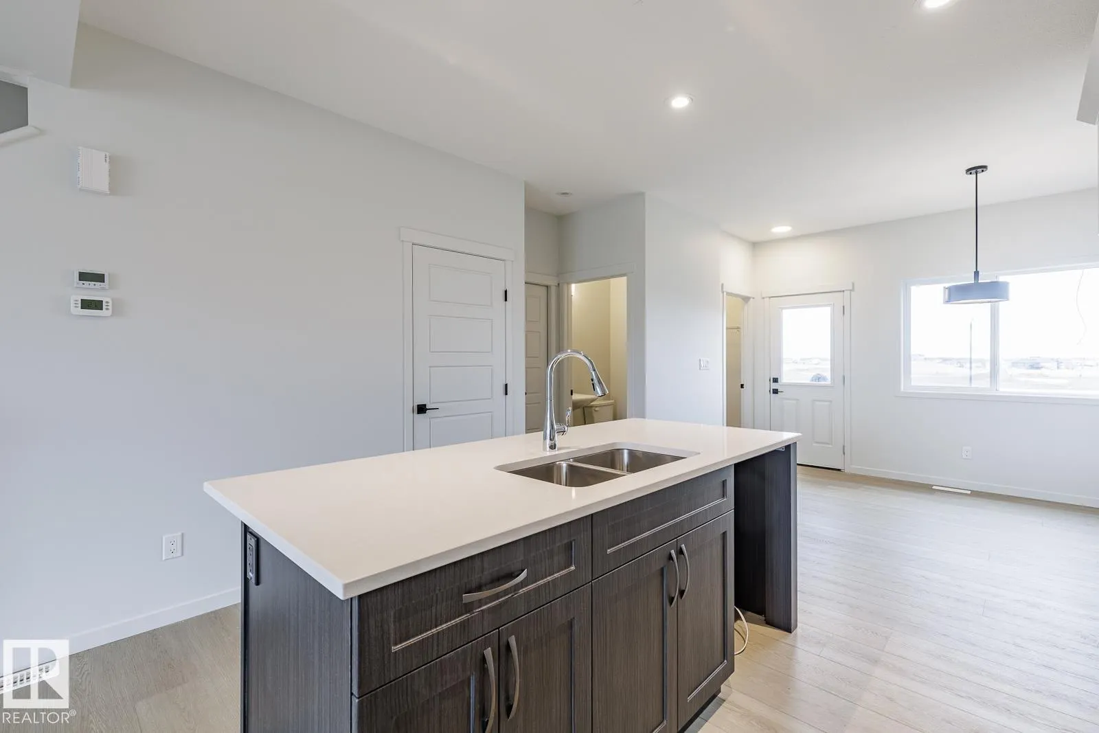70 Dansereau Way