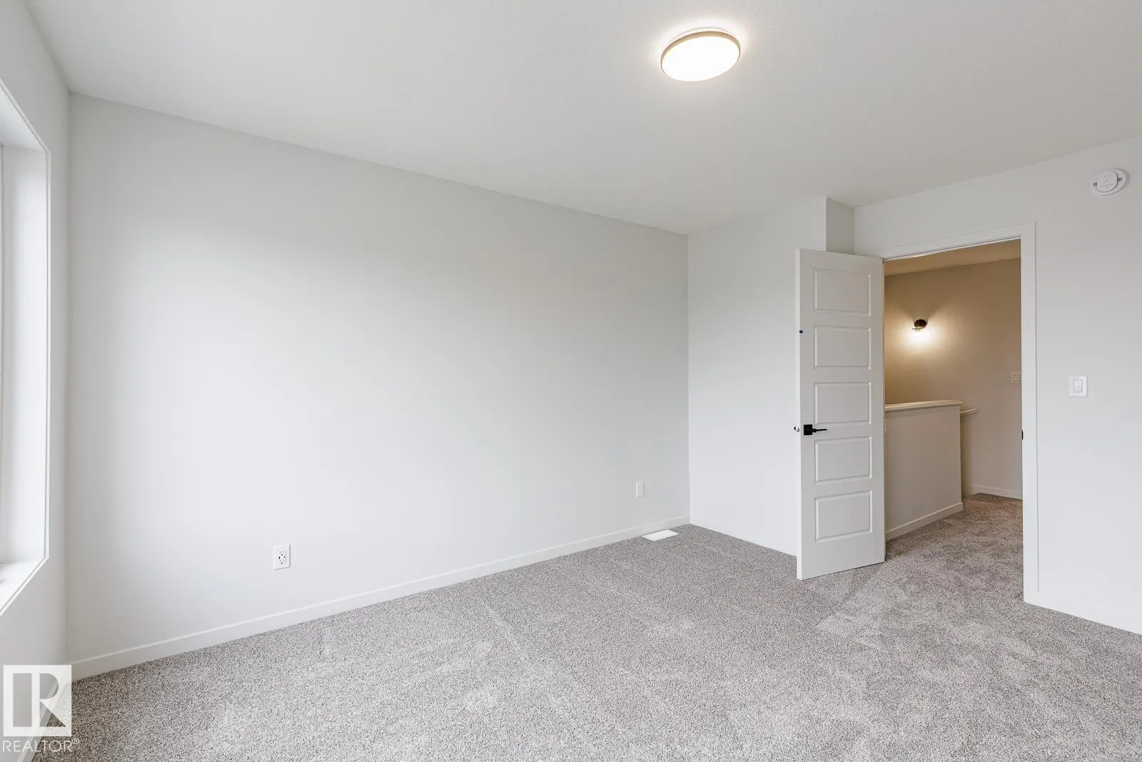 70 Dansereau Way