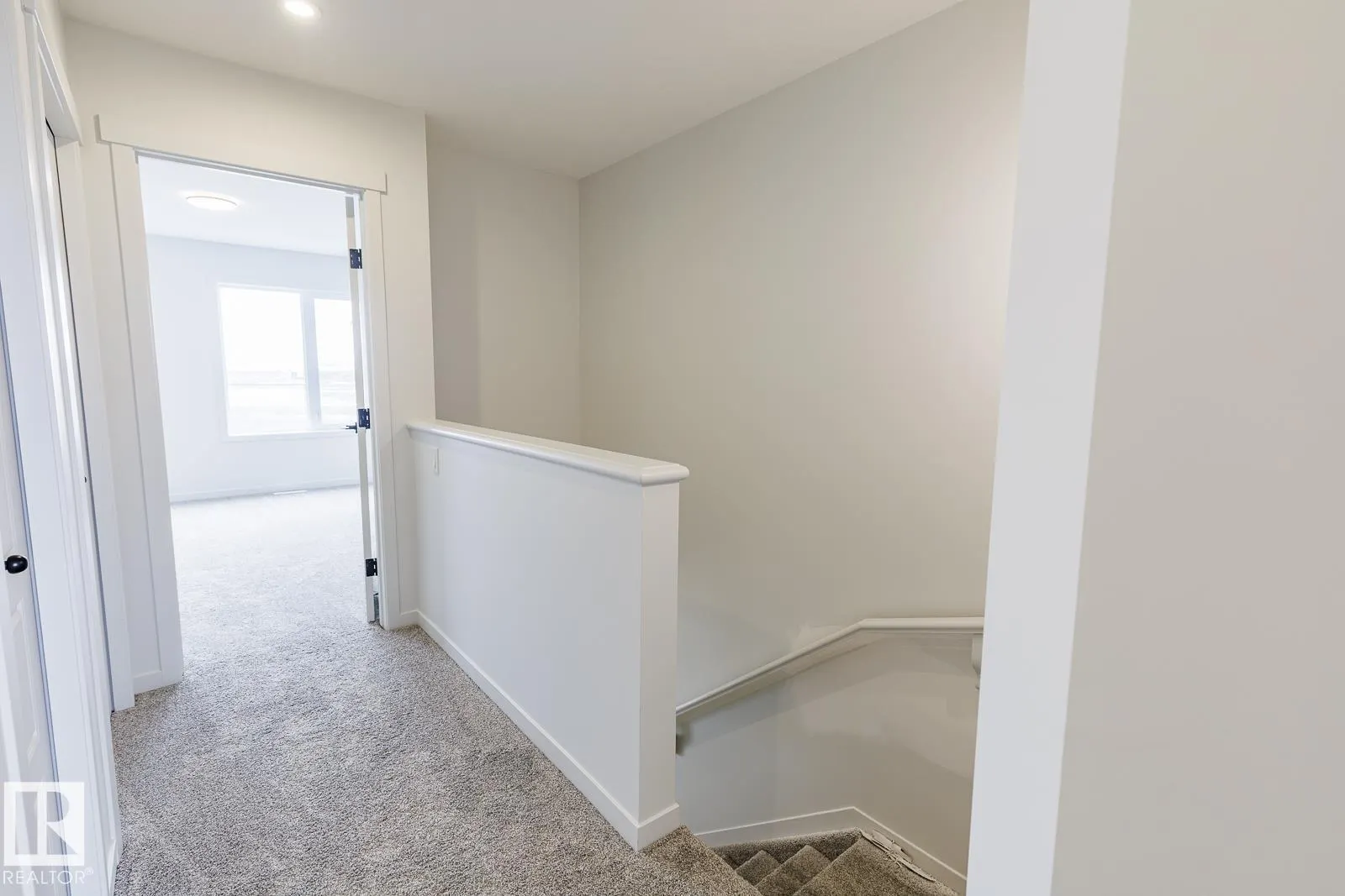 70 Dansereau Way