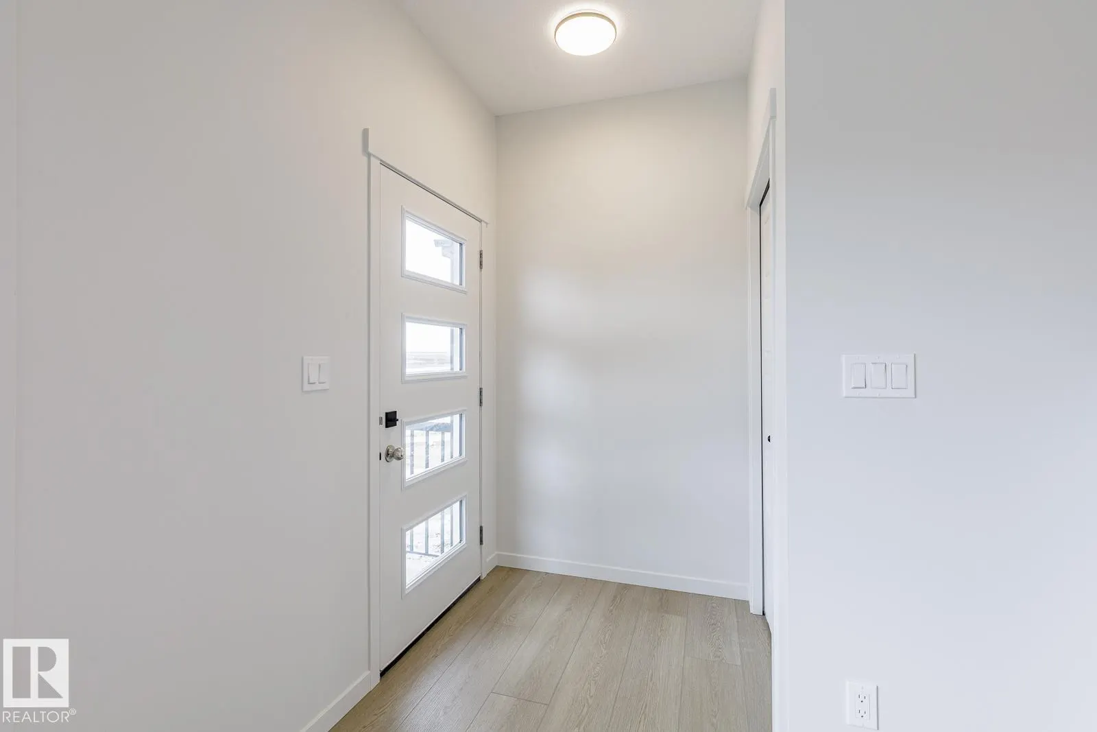 70 Dansereau Way