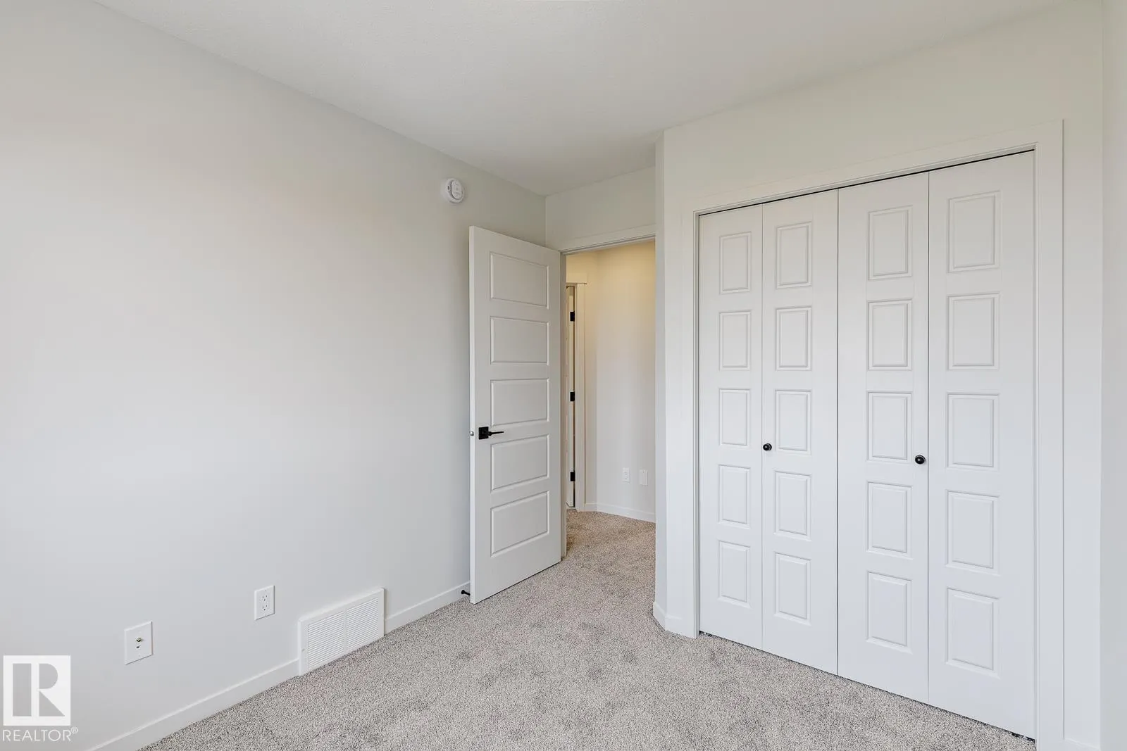 70 Dansereau Way