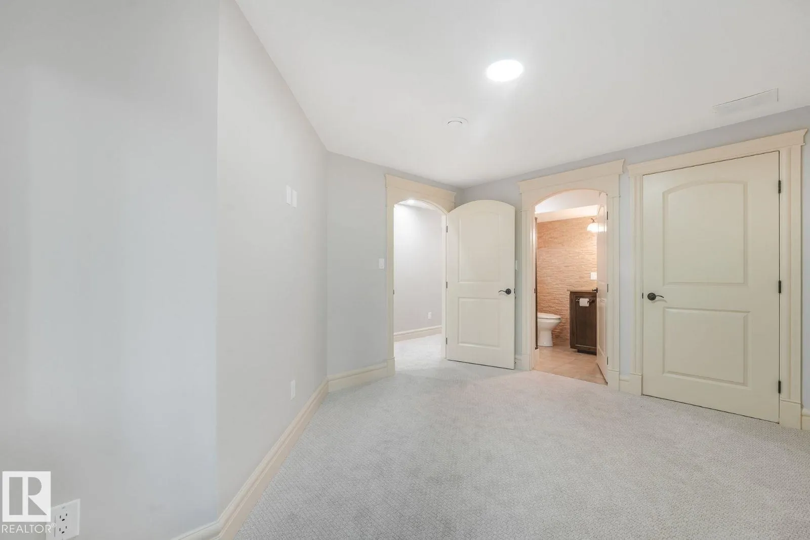 70 SUMMERCOURT Road