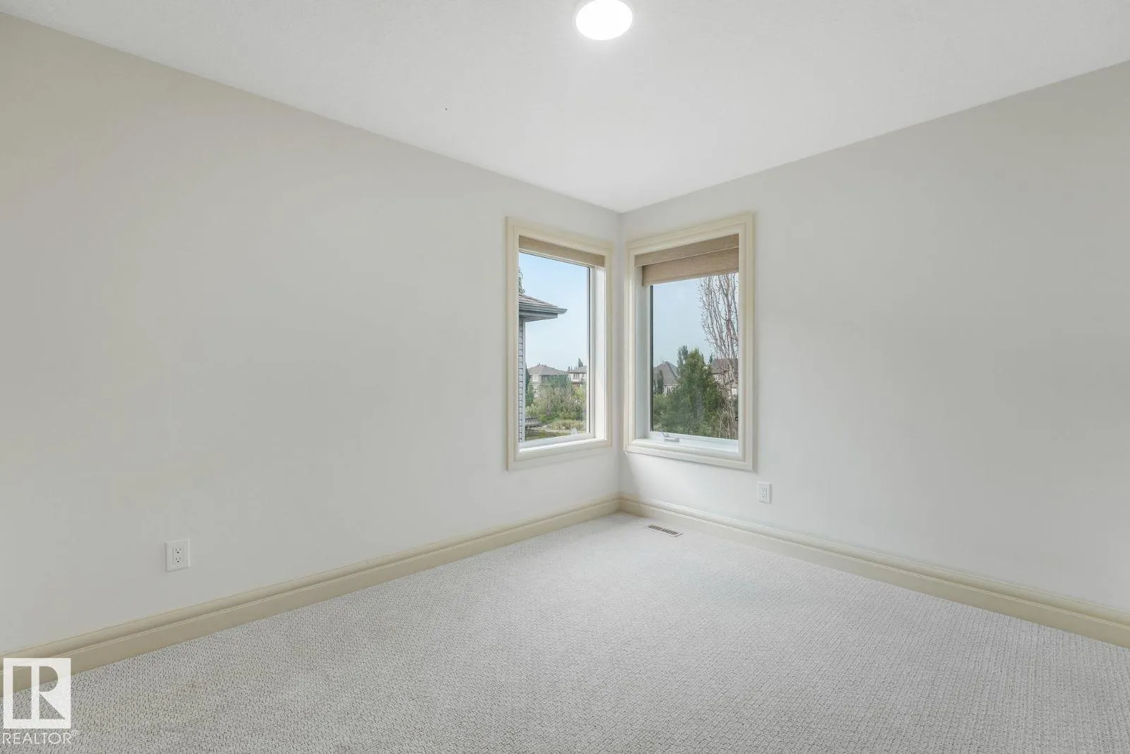70 SUMMERCOURT Road
