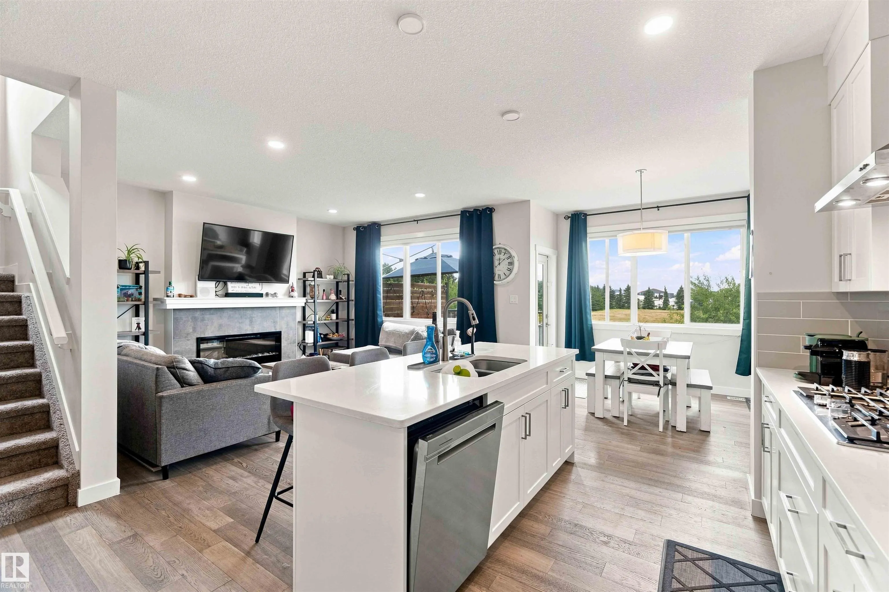 7608 CREIGHTON Place