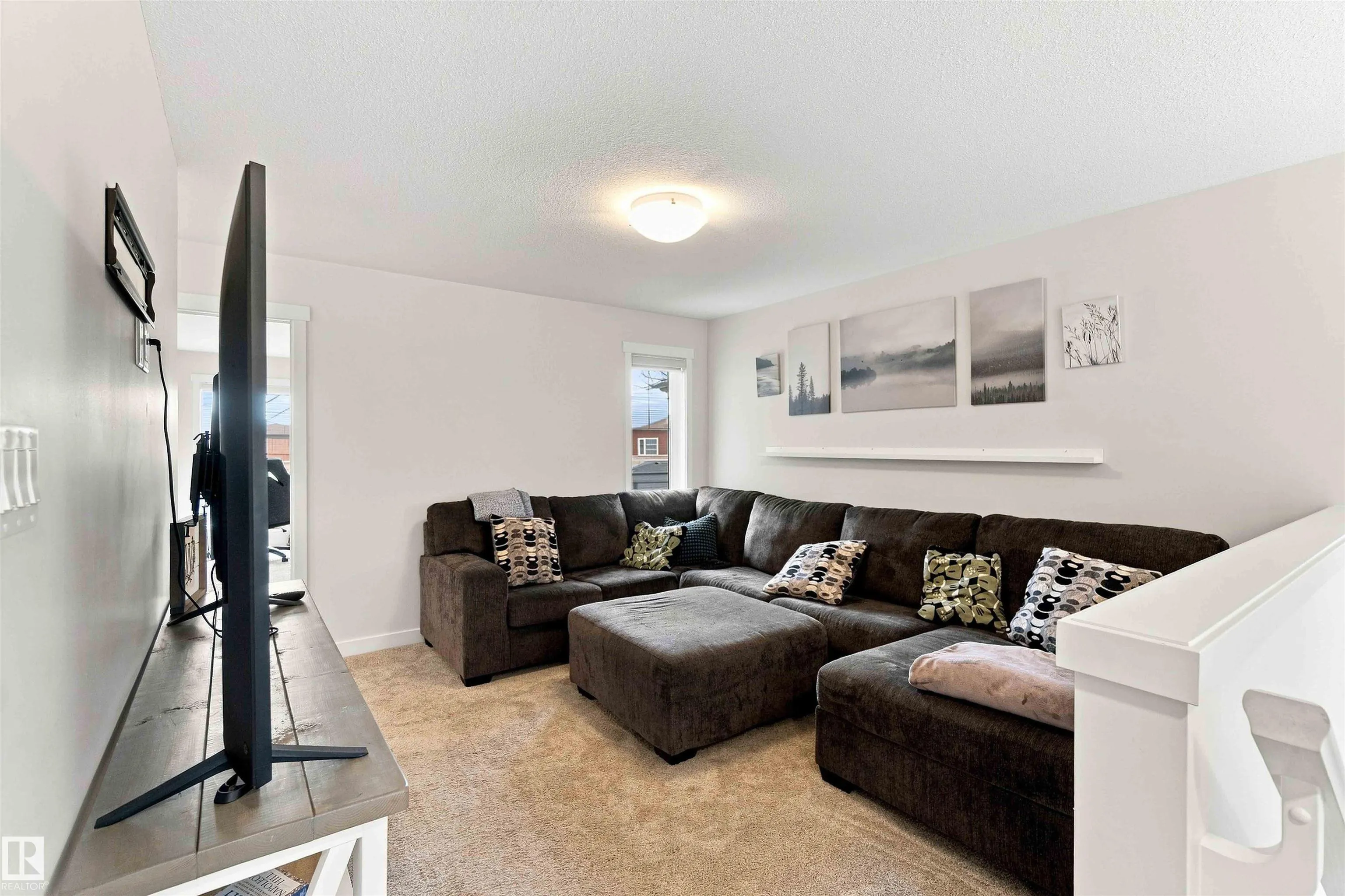 7608 CREIGHTON Place