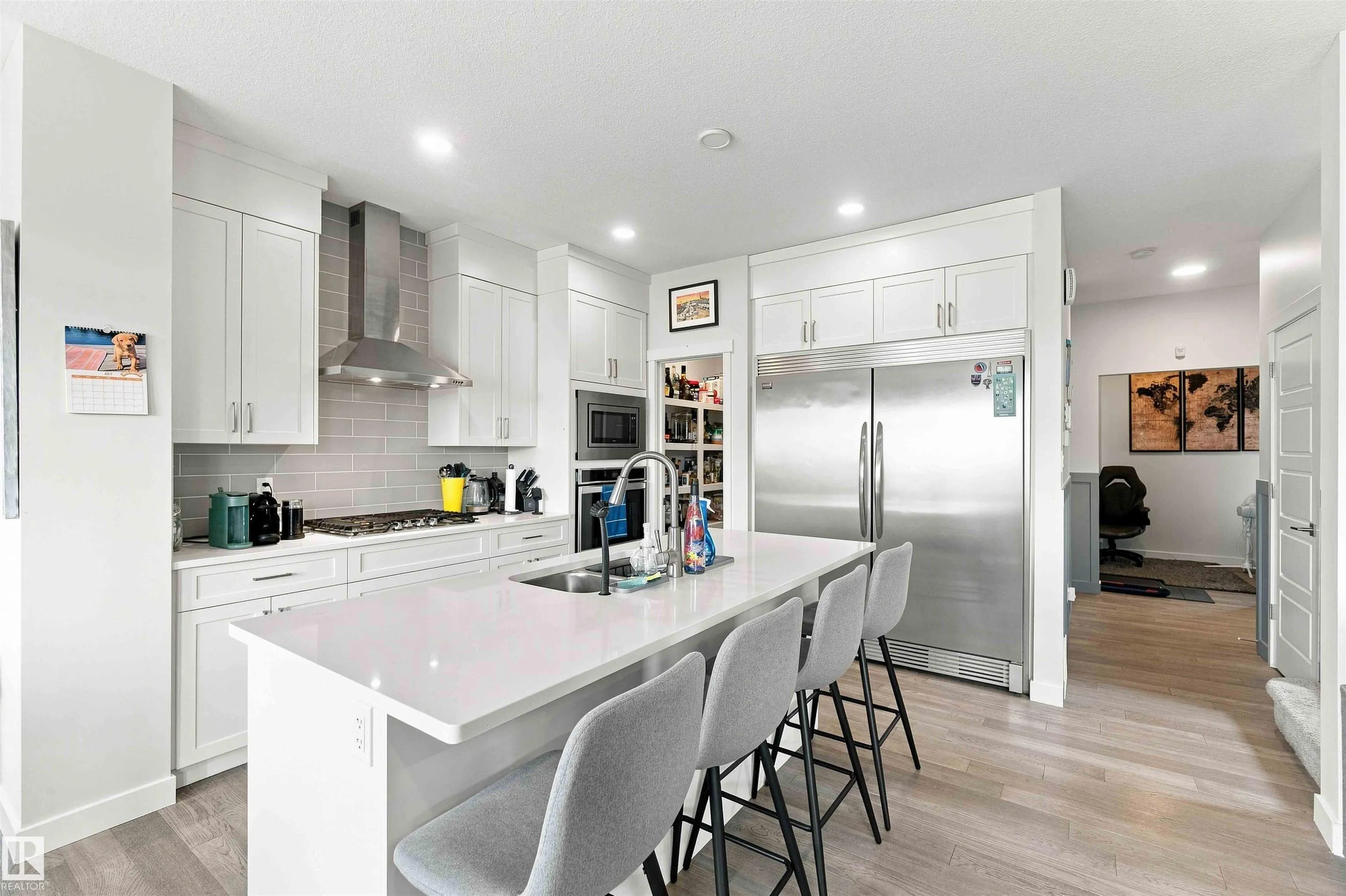 7608 CREIGHTON Place