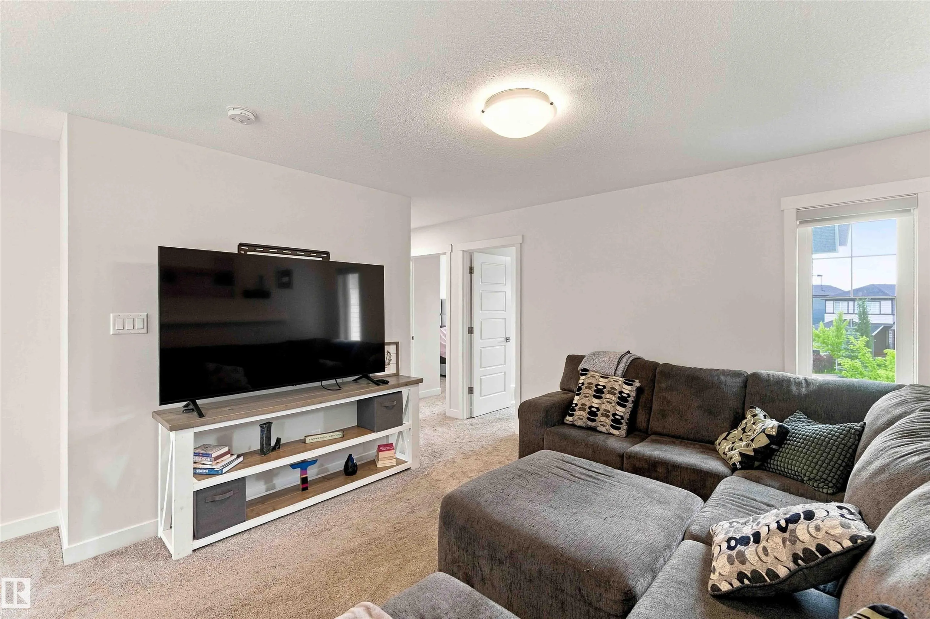 7608 CREIGHTON Place