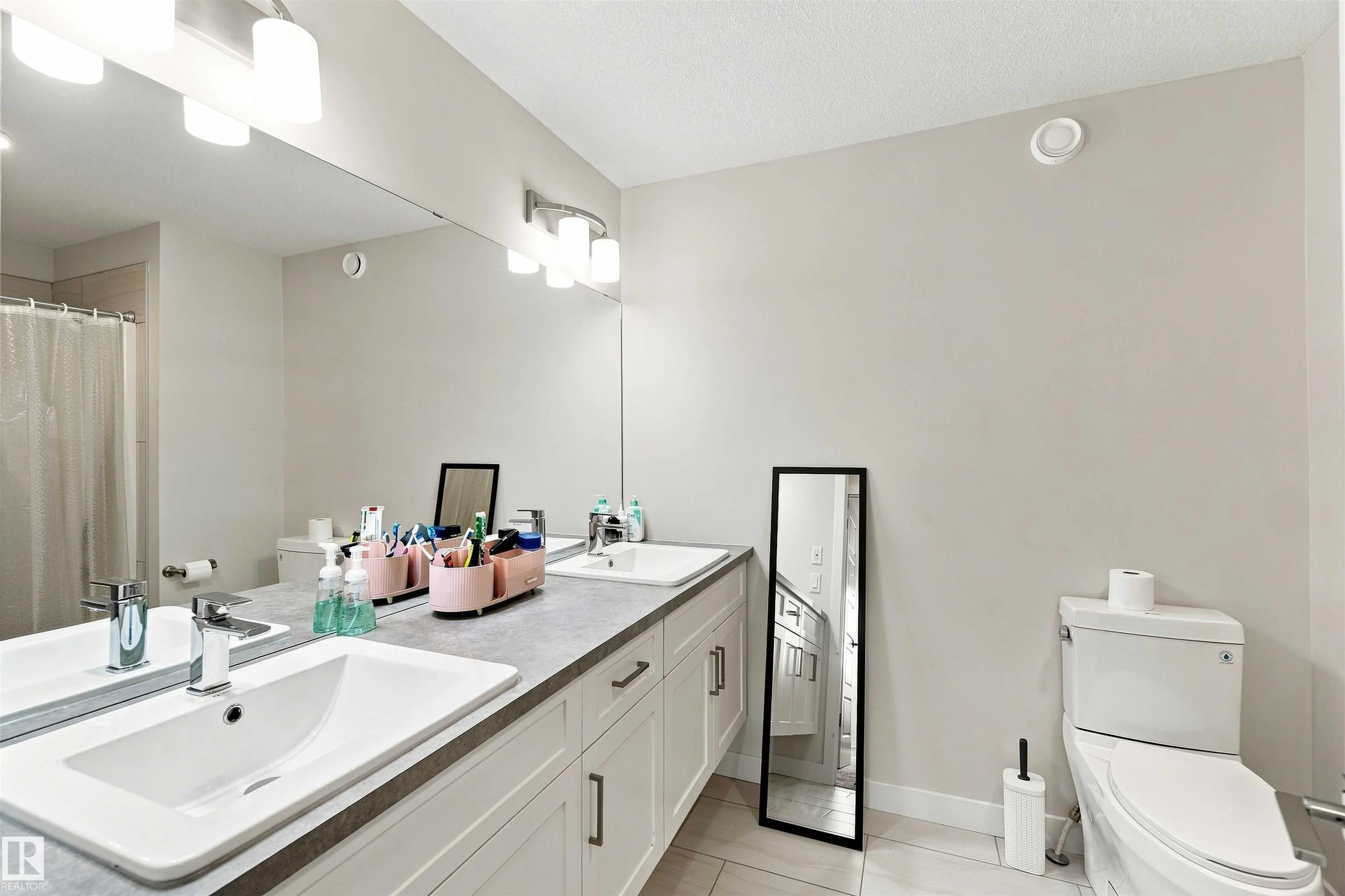 7608 CREIGHTON Place