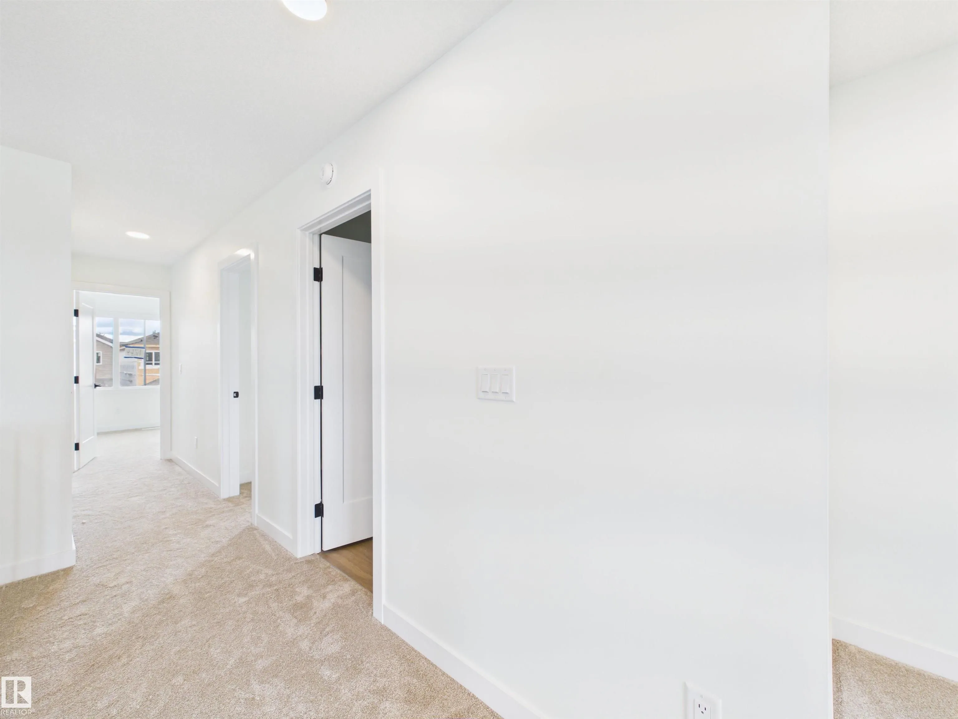 1744 WESTERRA Wynd