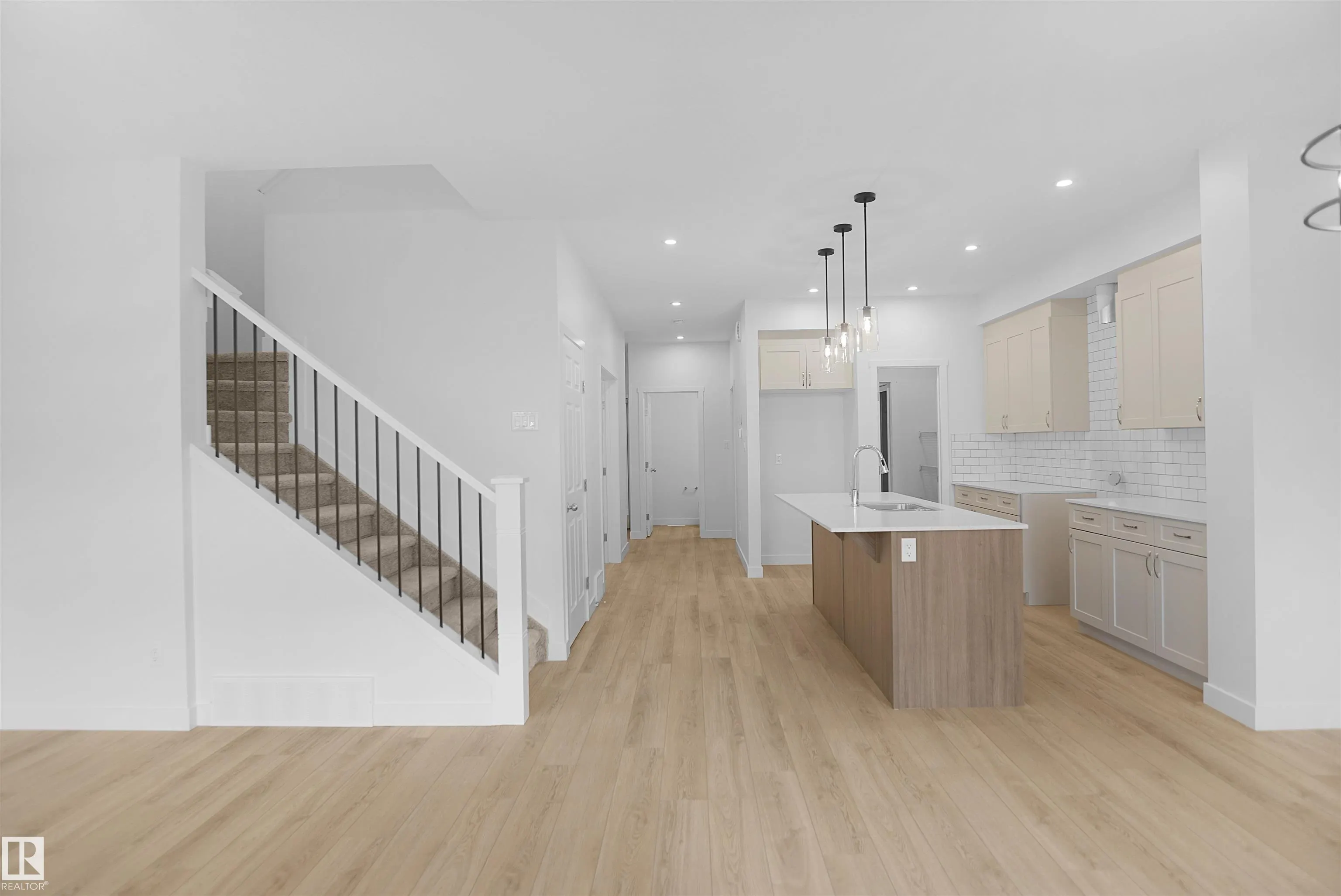 1768 WESTERRA Wynd